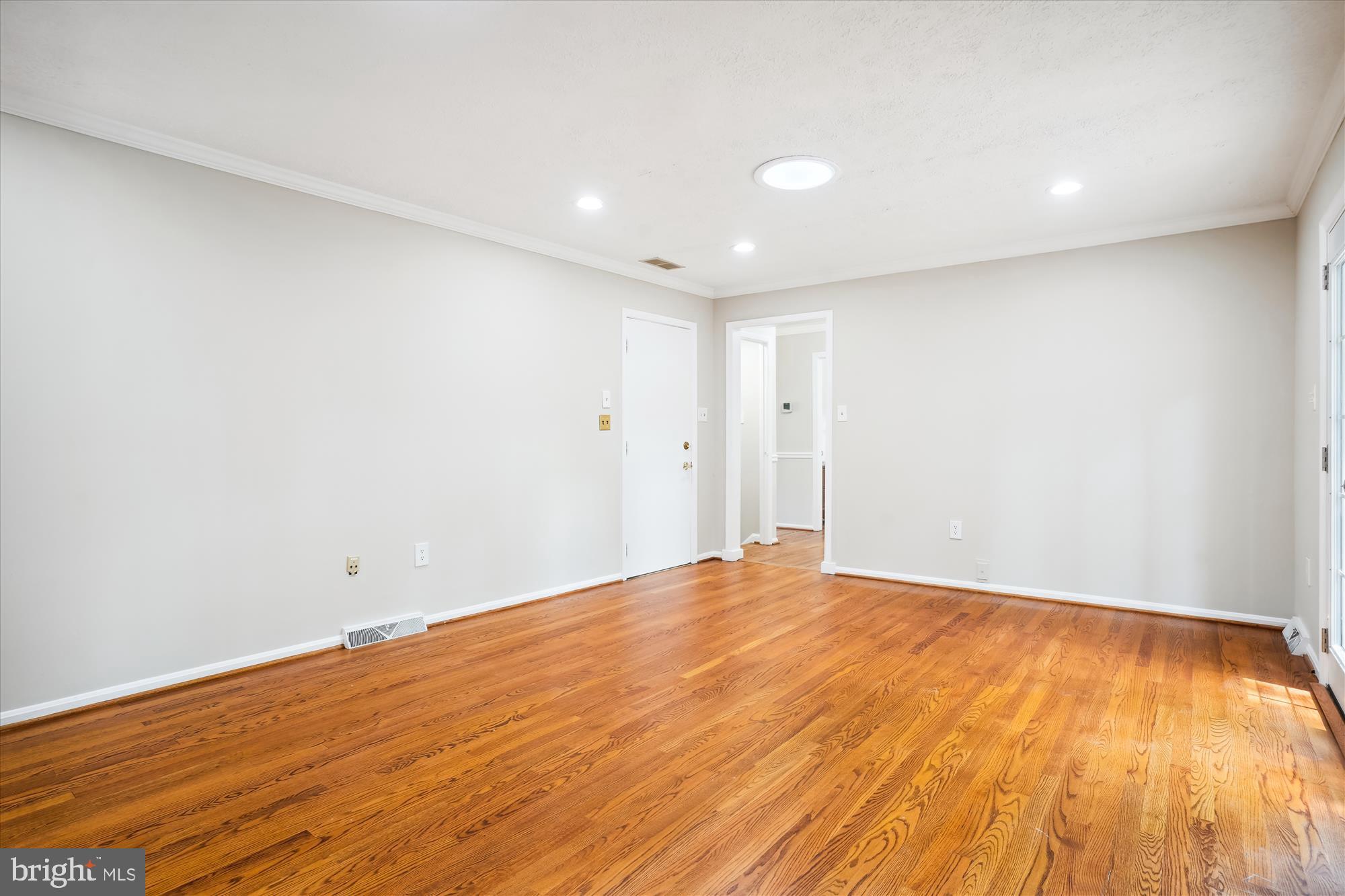 LAKE FOREST - Residential