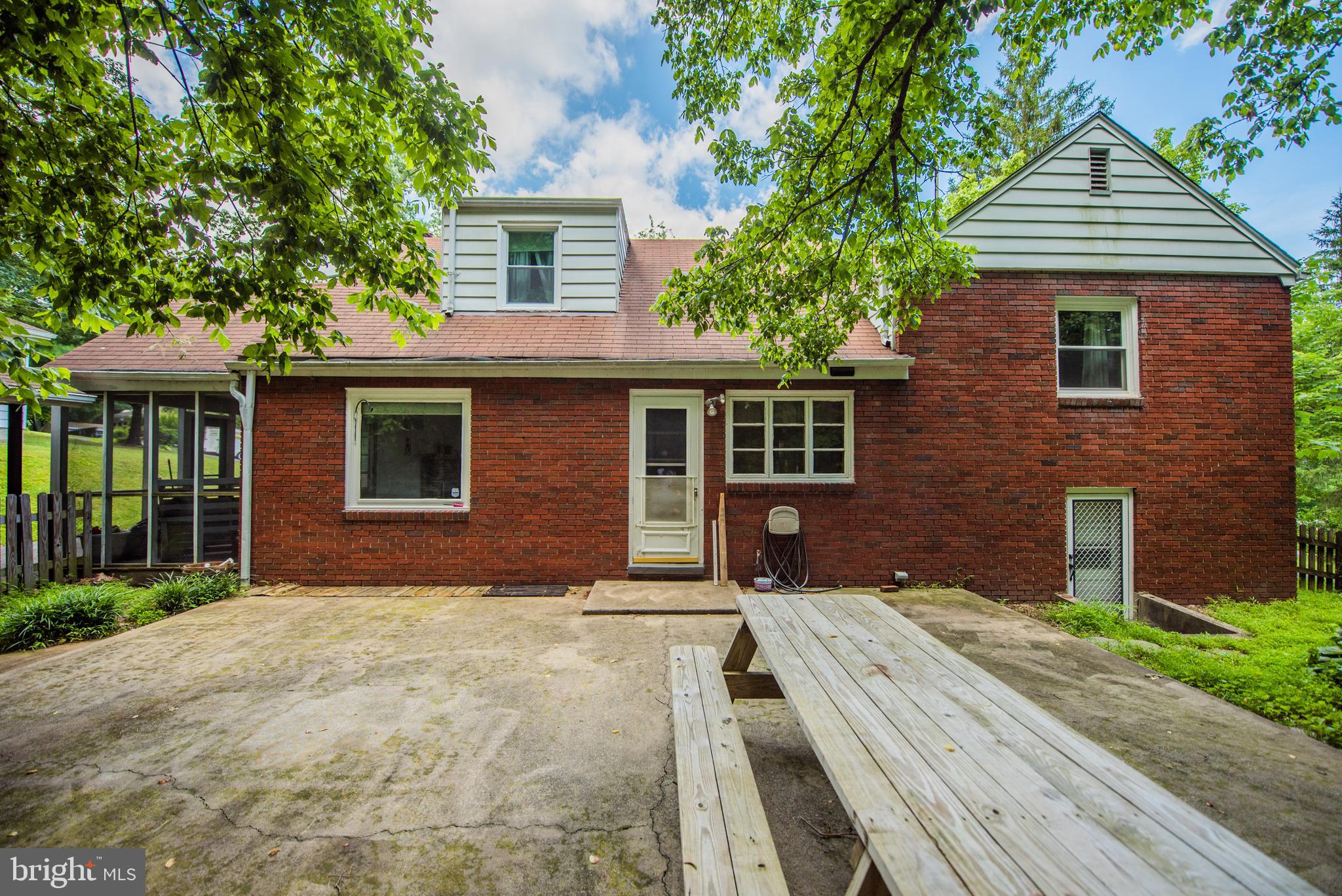 DENT HILL - Residential