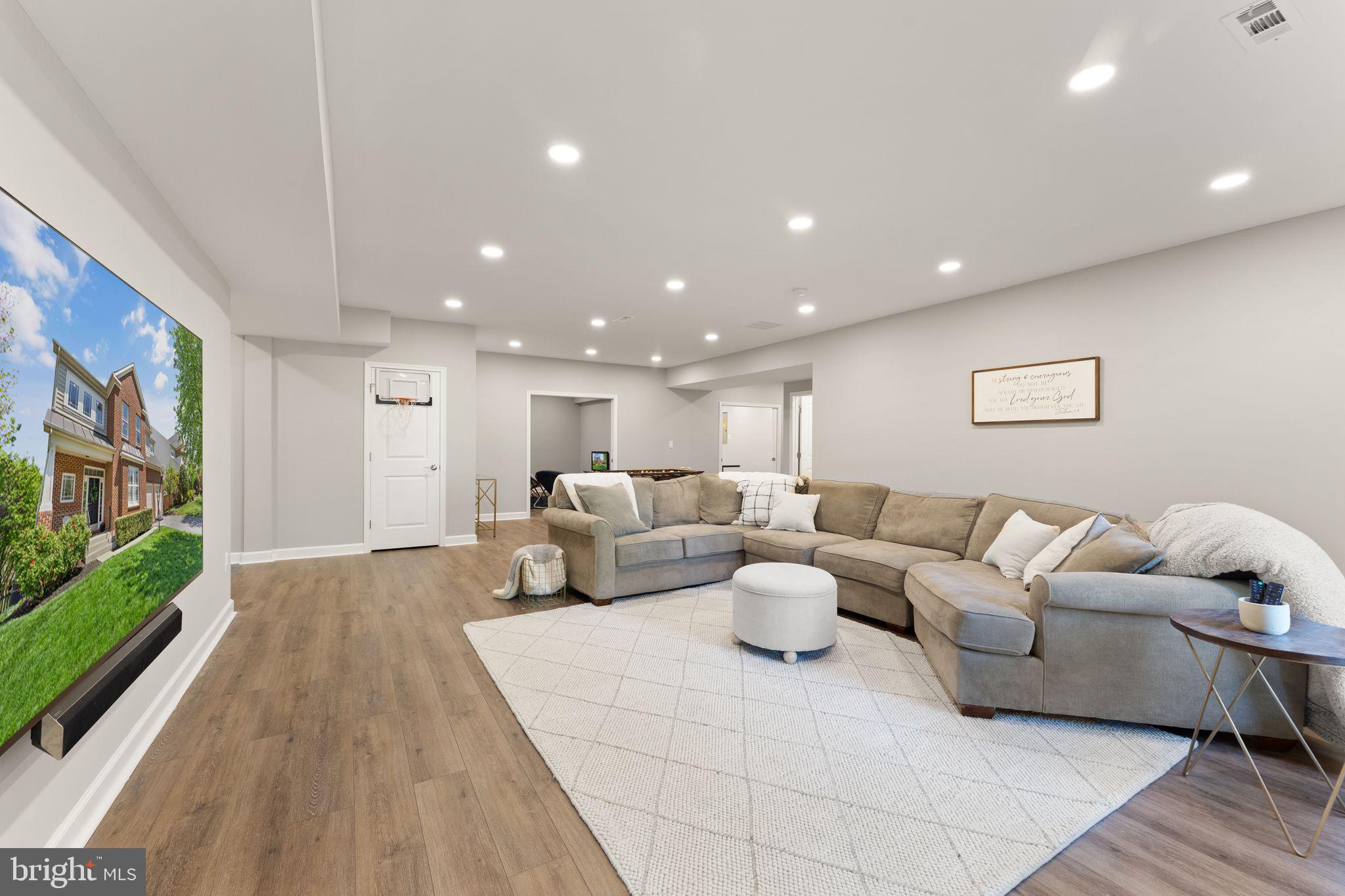 BRAMBLETON LANDBAY 2 - Residential