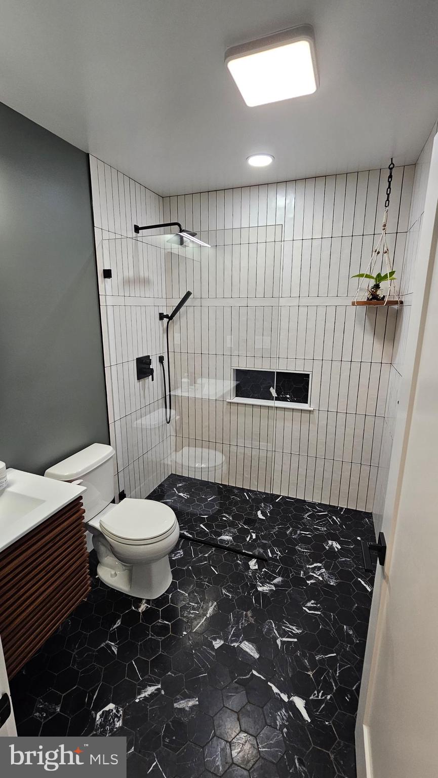 HATFIELD MANOR - Residential