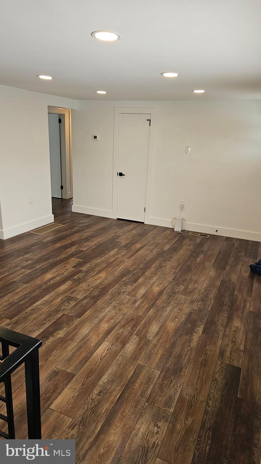 HATFIELD MANOR - Residential