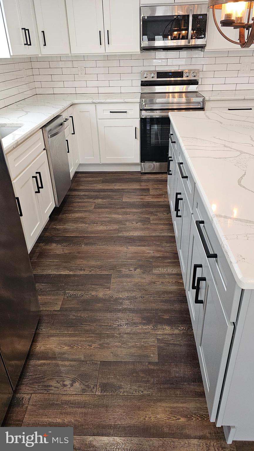 HATFIELD MANOR - Residential