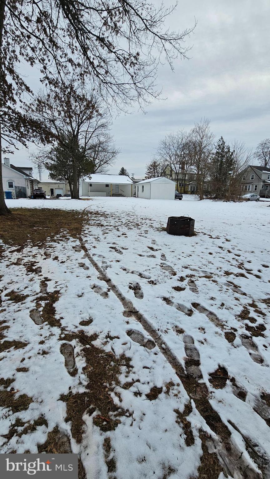 HATFIELD MANOR - Residential