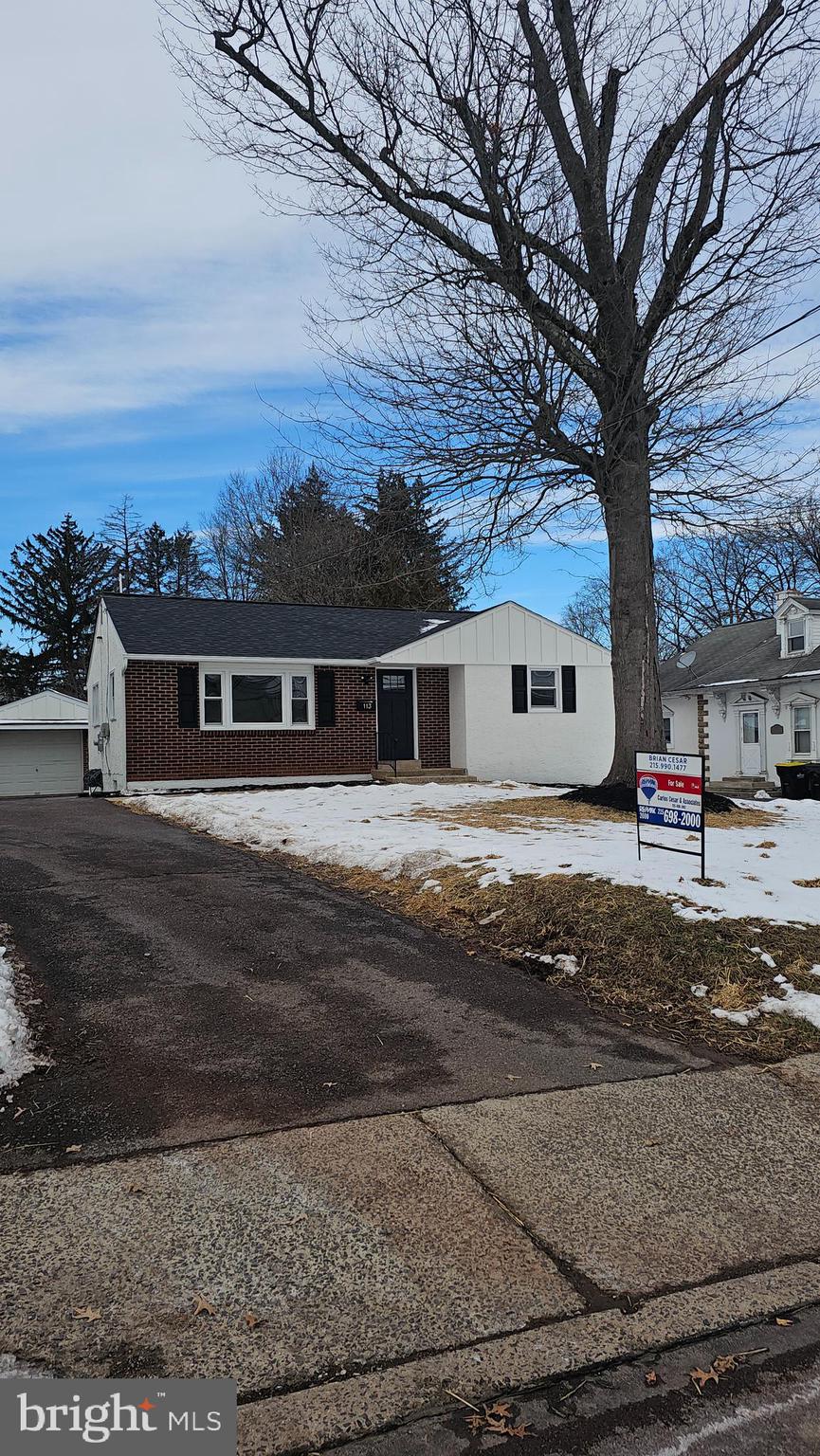 HATFIELD MANOR - Residential