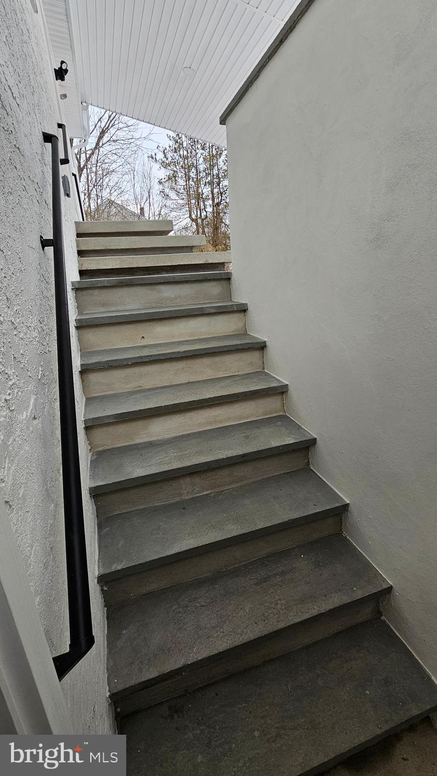 HATFIELD MANOR - Residential