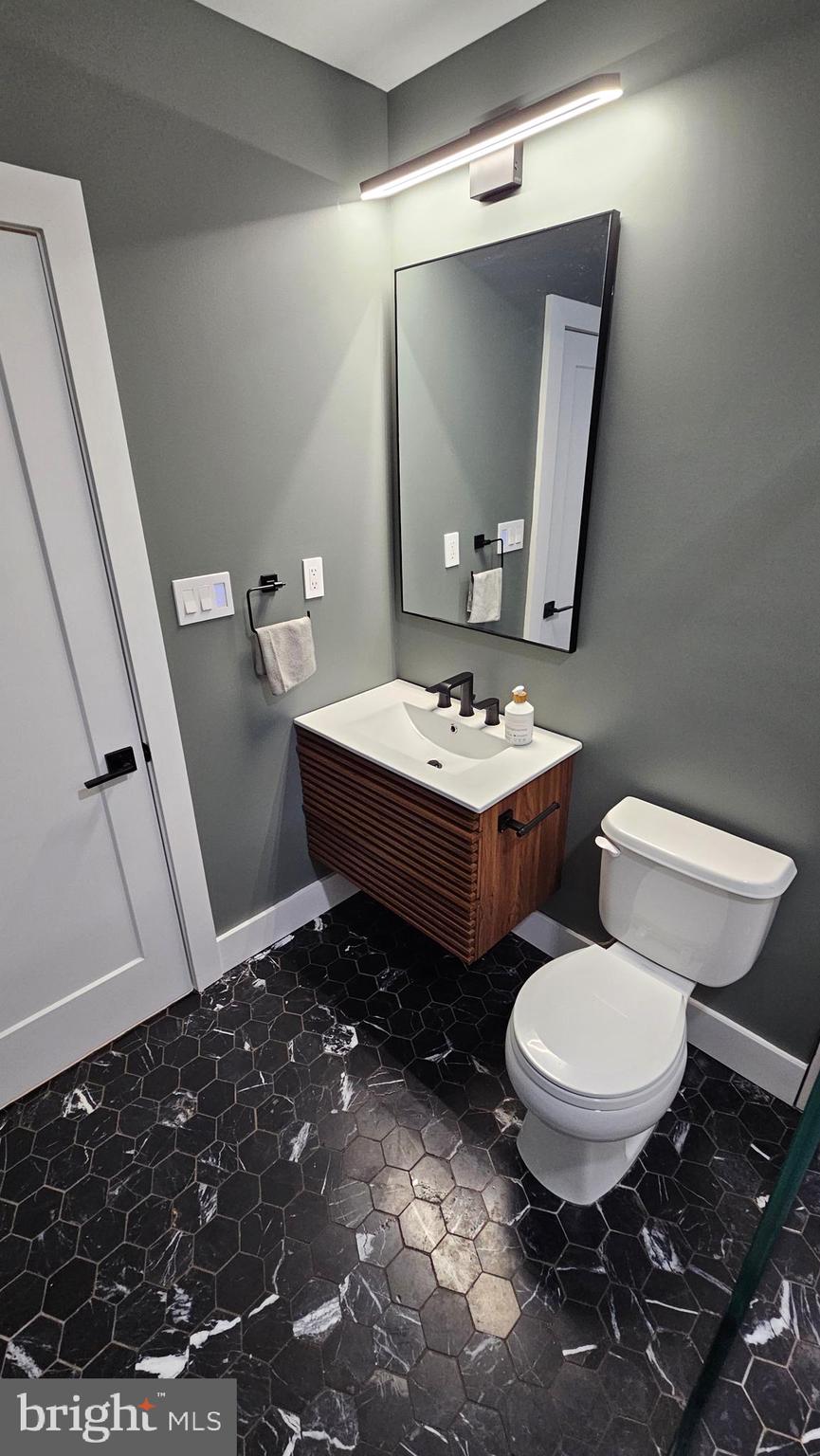 HATFIELD MANOR - Residential