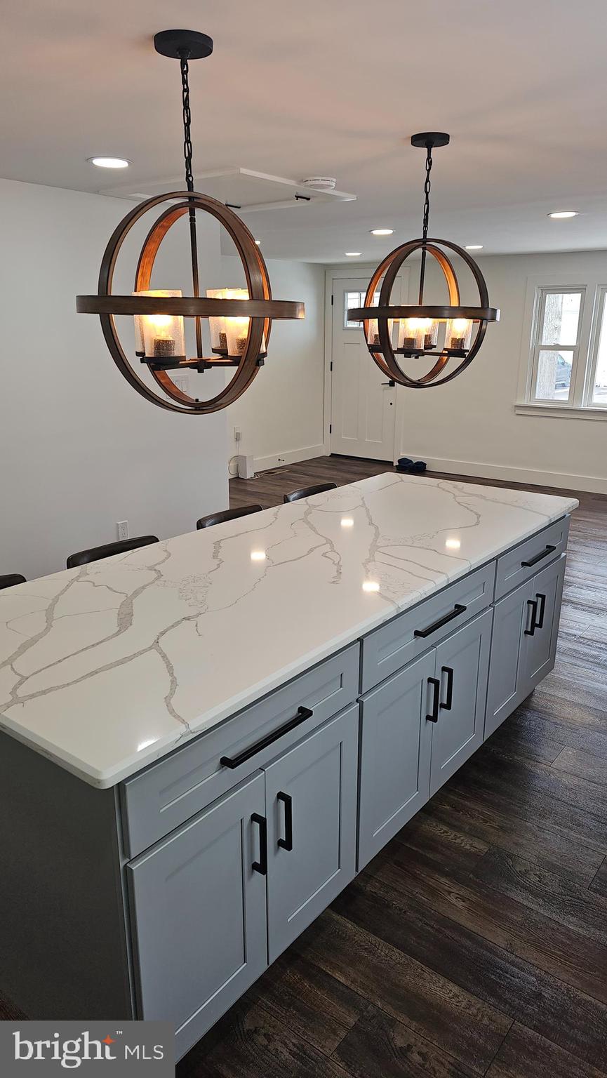 HATFIELD MANOR - Residential