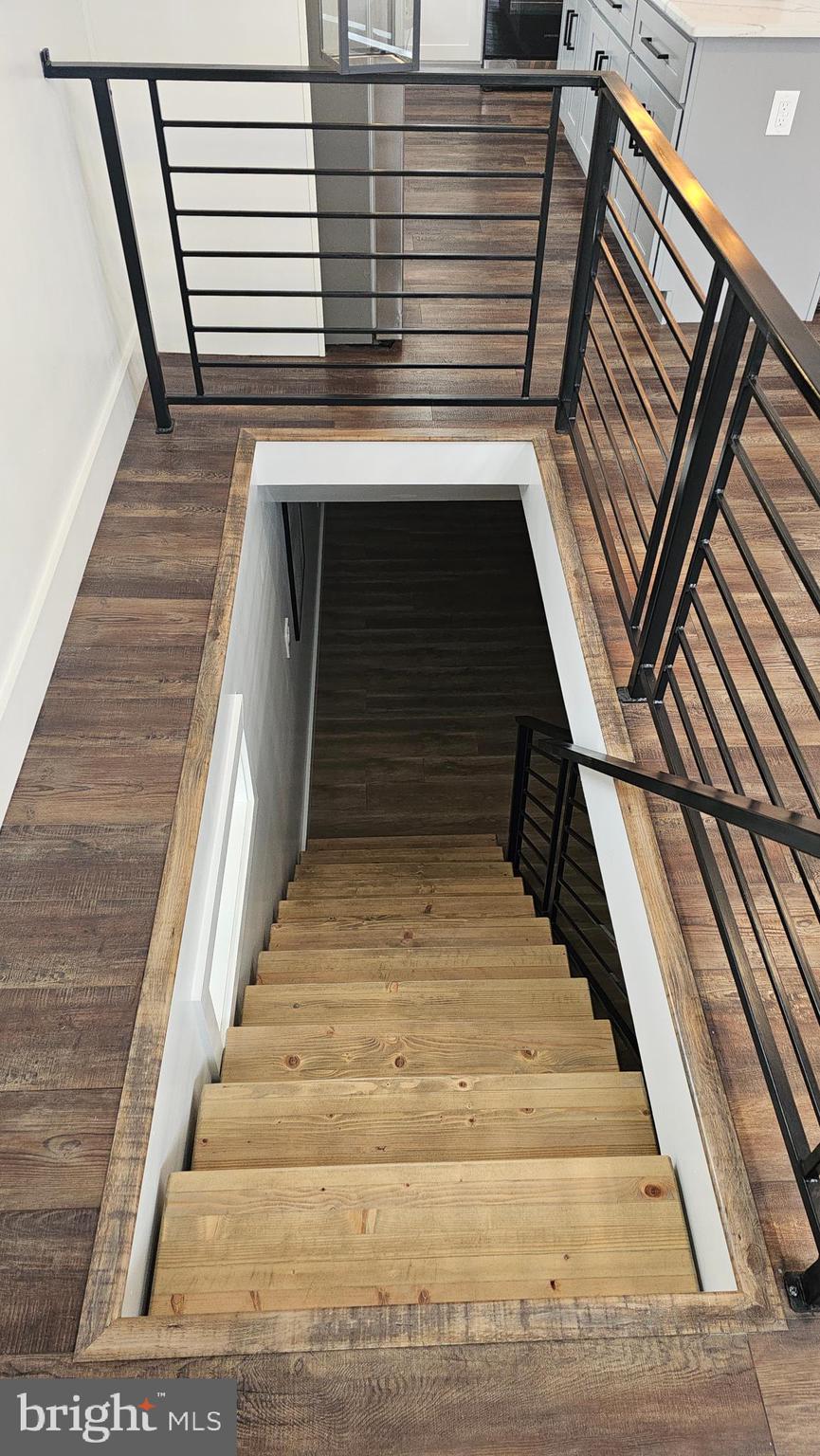 HATFIELD MANOR - Residential