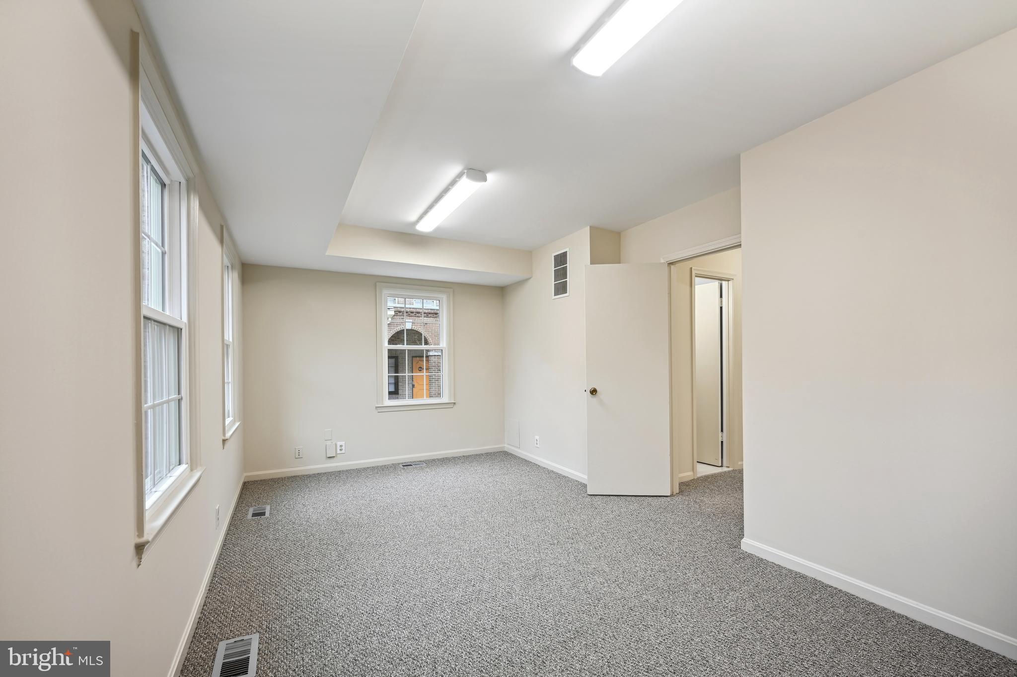 HERITAGE SQUARE - Commercial Sale