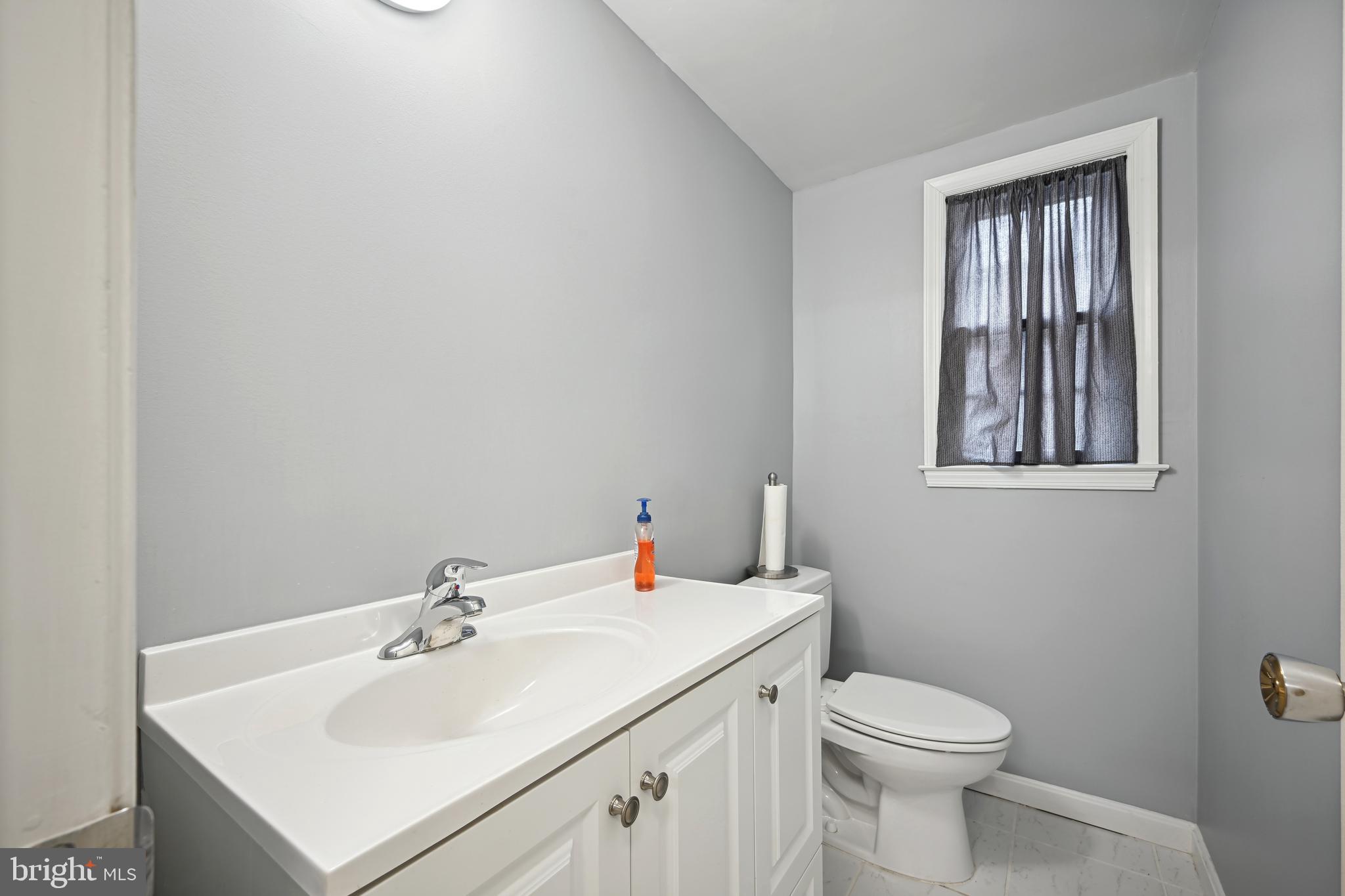 HERITAGE SQUARE - Commercial Sale