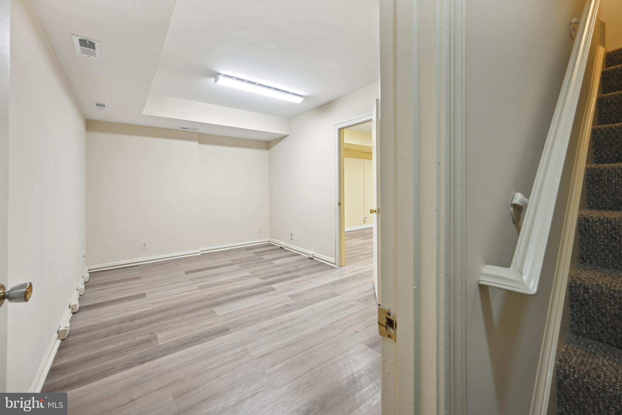 HERITAGE SQUARE - Commercial Sale