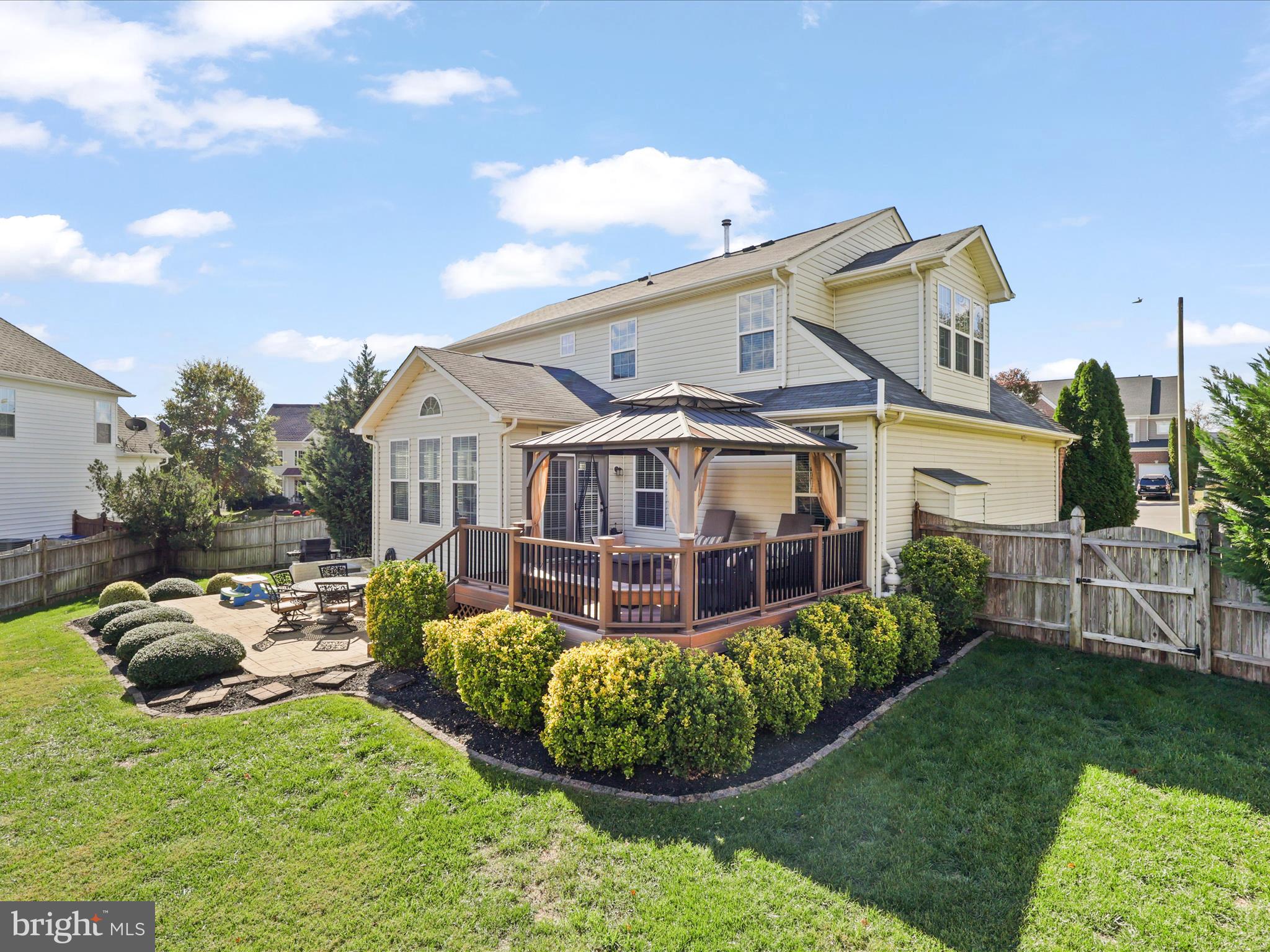 LINTON CREST - Residential