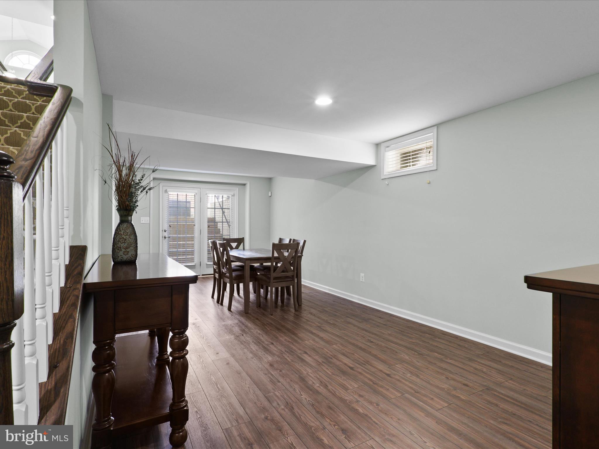 LINTON CREST - Residential