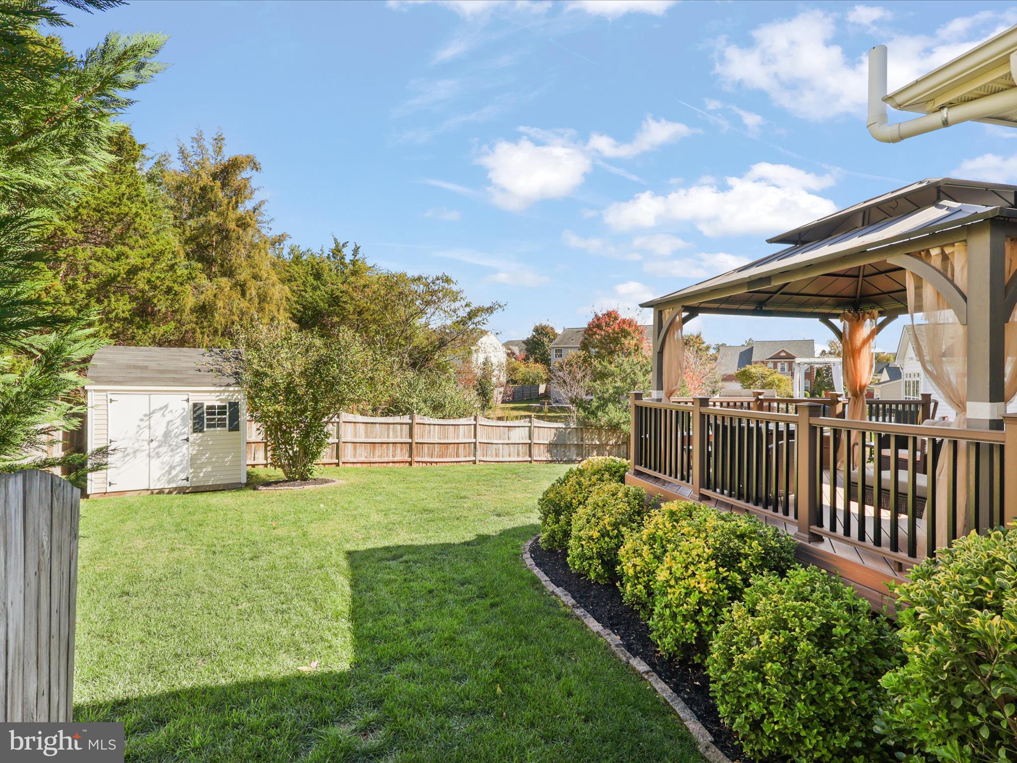 LINTON CREST - Residential