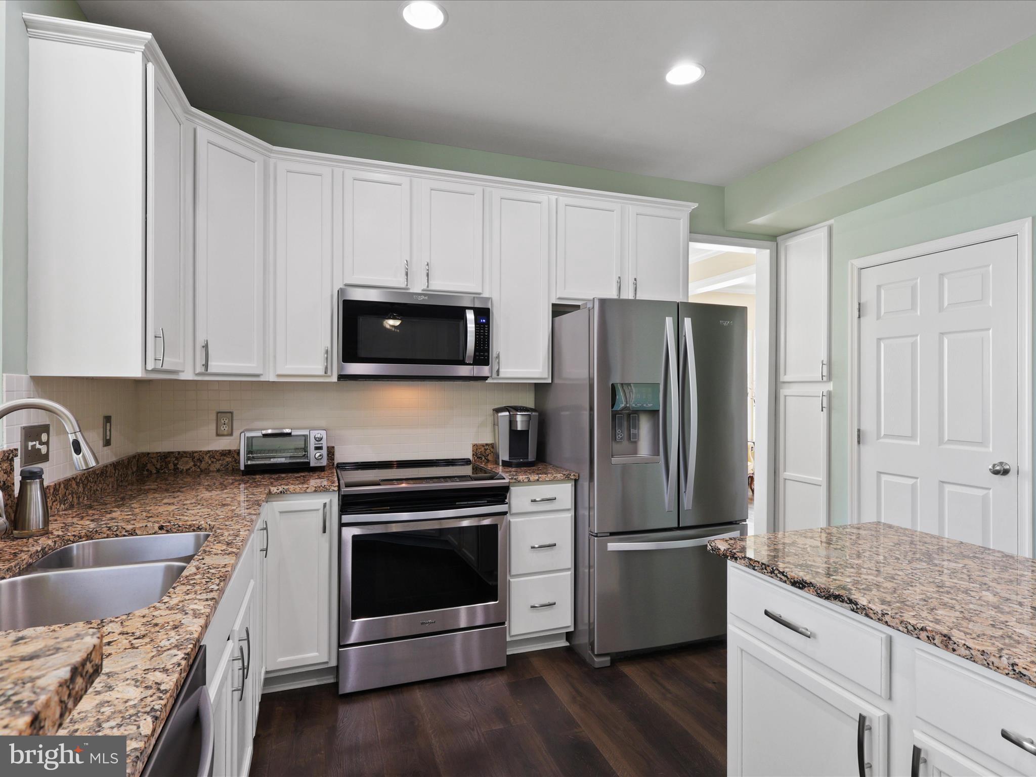 LINTON CREST - Residential