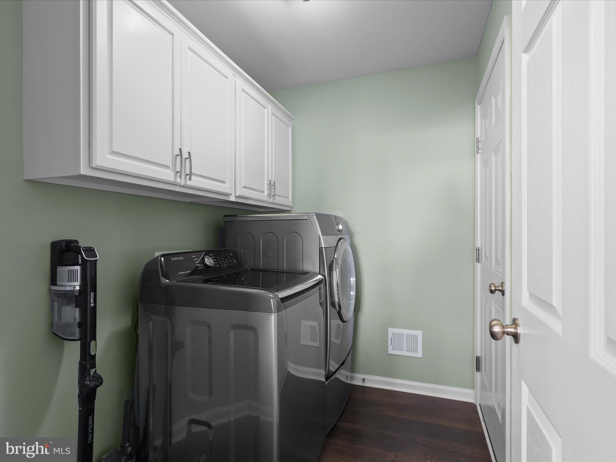 LINTON CREST - Residential