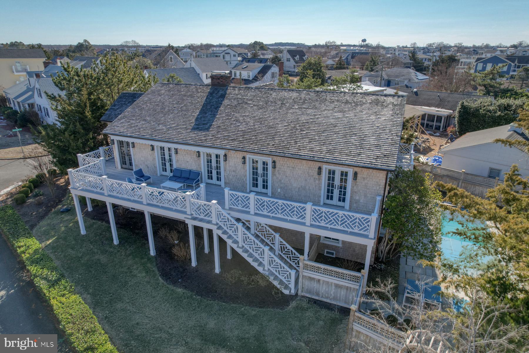 8 VERMONT AVENUE