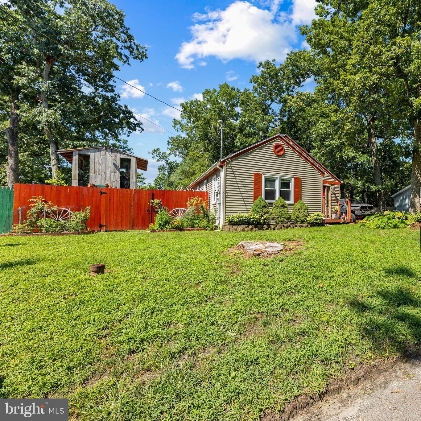 33 TEABERRY STREET