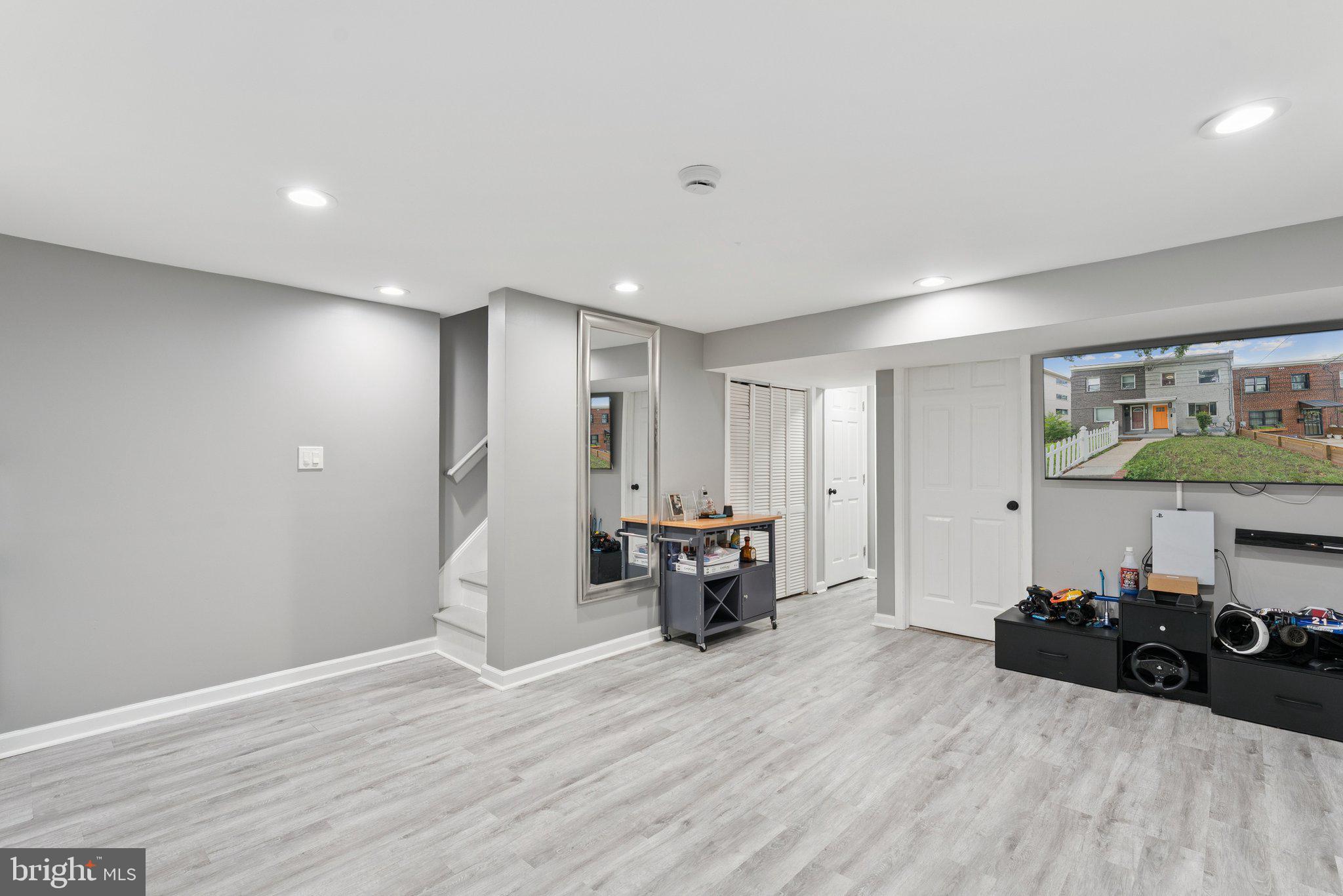ANACOSTIA - Residential