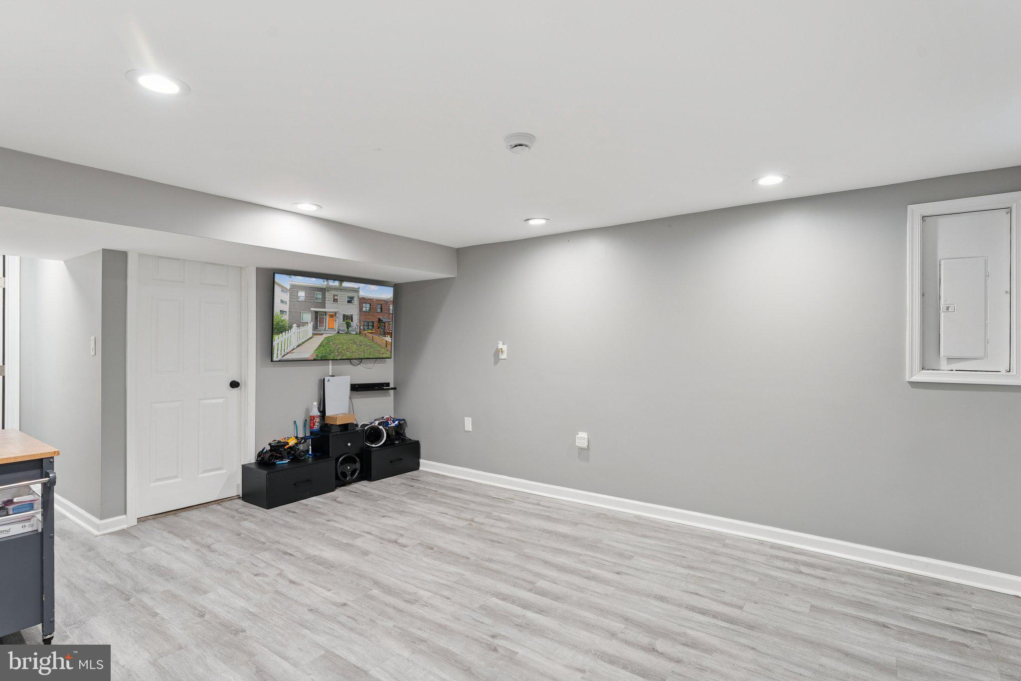 ANACOSTIA - Residential