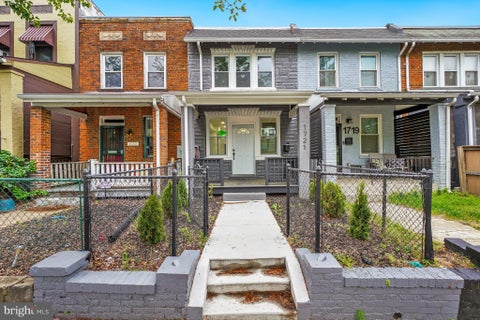 Photo of 1721 L Street NE, WASHINGTON, DC 20002 (MLS # DCDC2290046)