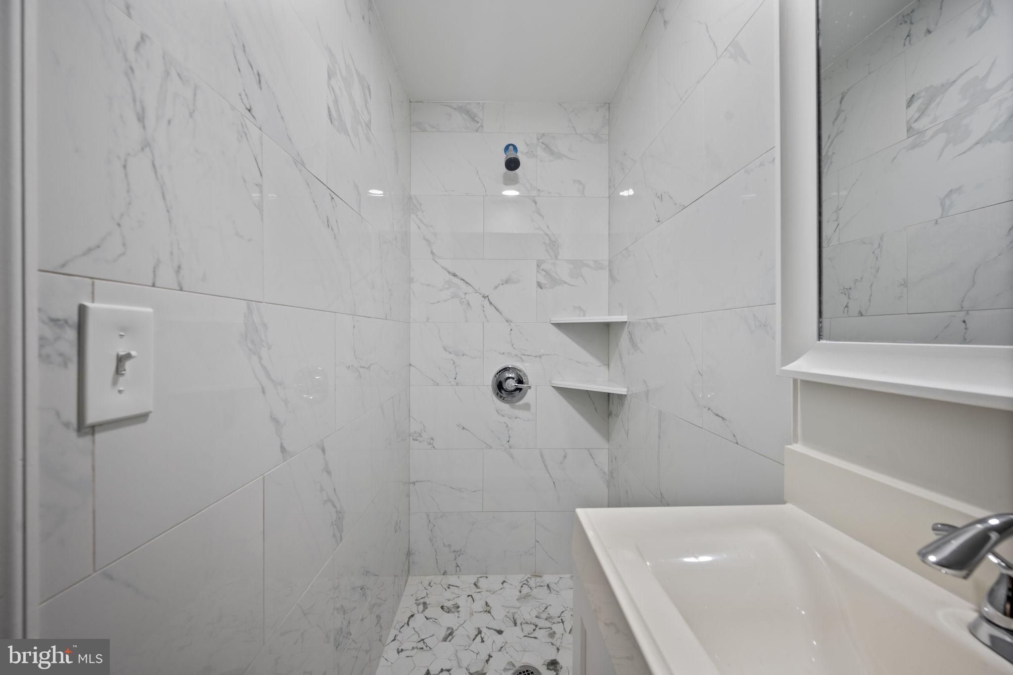 ANTHONYVILLE - Residential