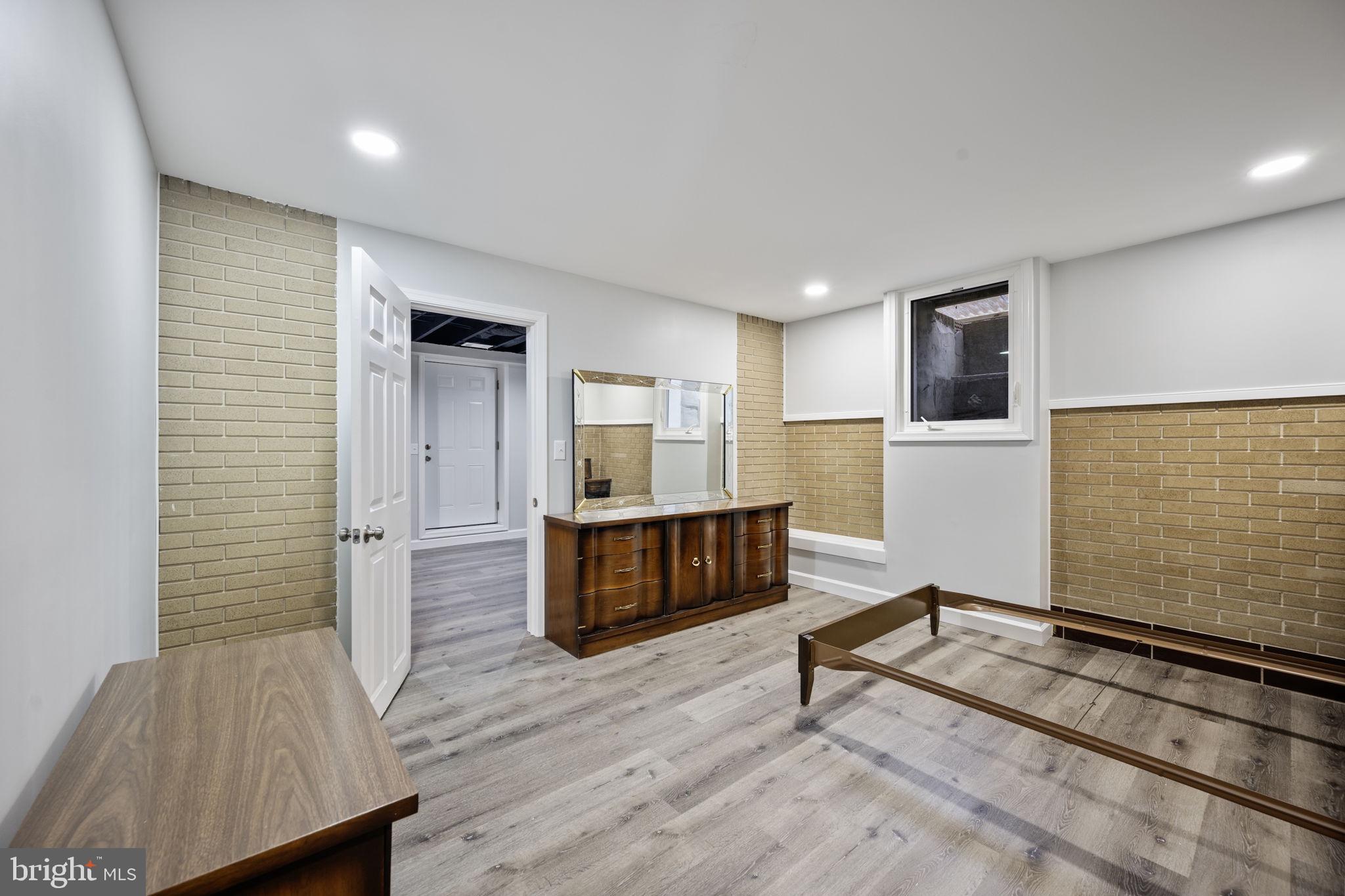 ANTHONYVILLE - Residential