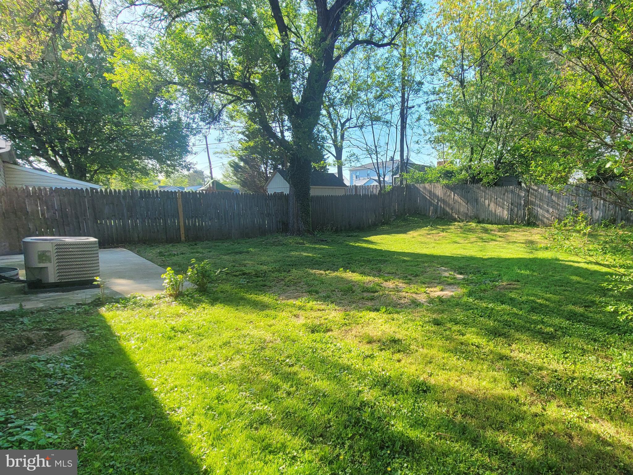 ARUNDEL GARDENS - Residential