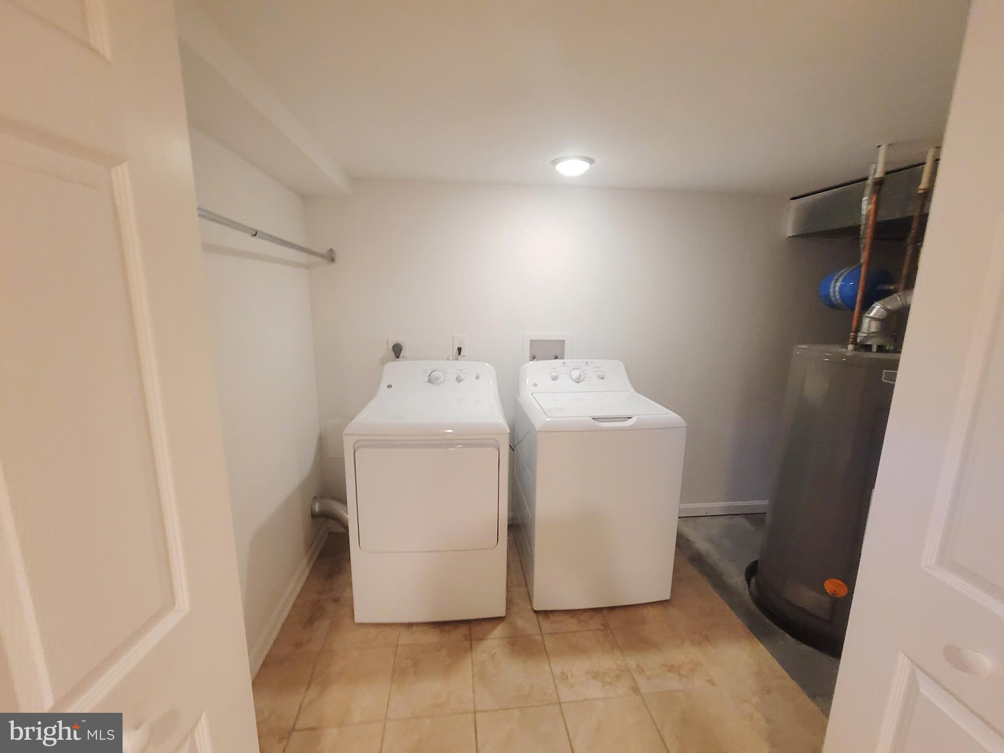 ARUNDEL GARDENS - Residential