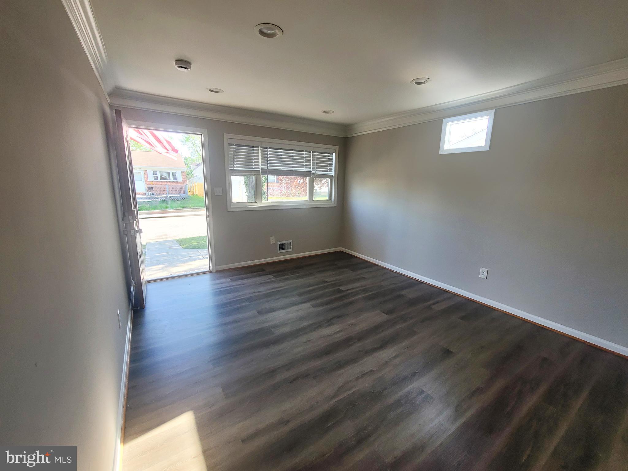 ARUNDEL GARDENS - Residential