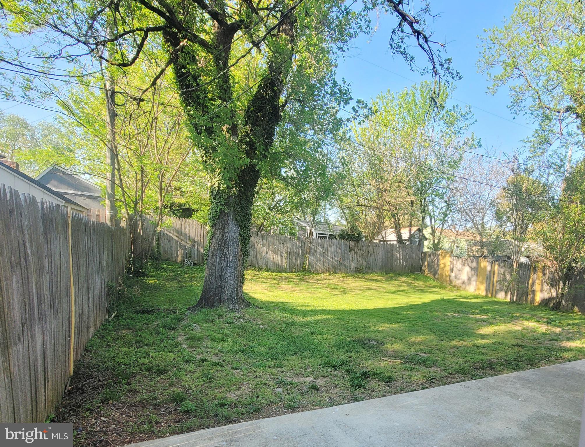 ARUNDEL GARDENS - Residential