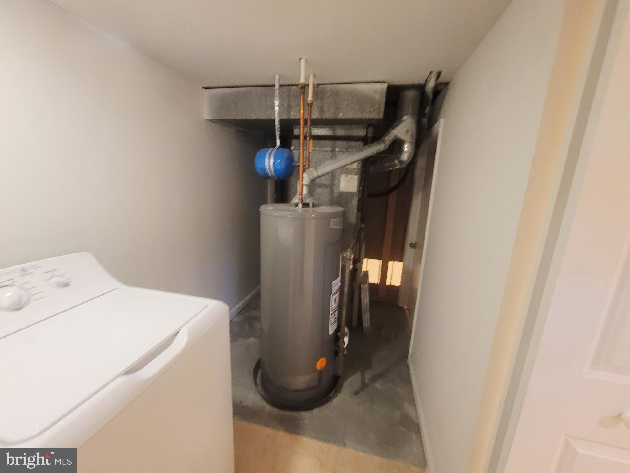 ARUNDEL GARDENS - Residential