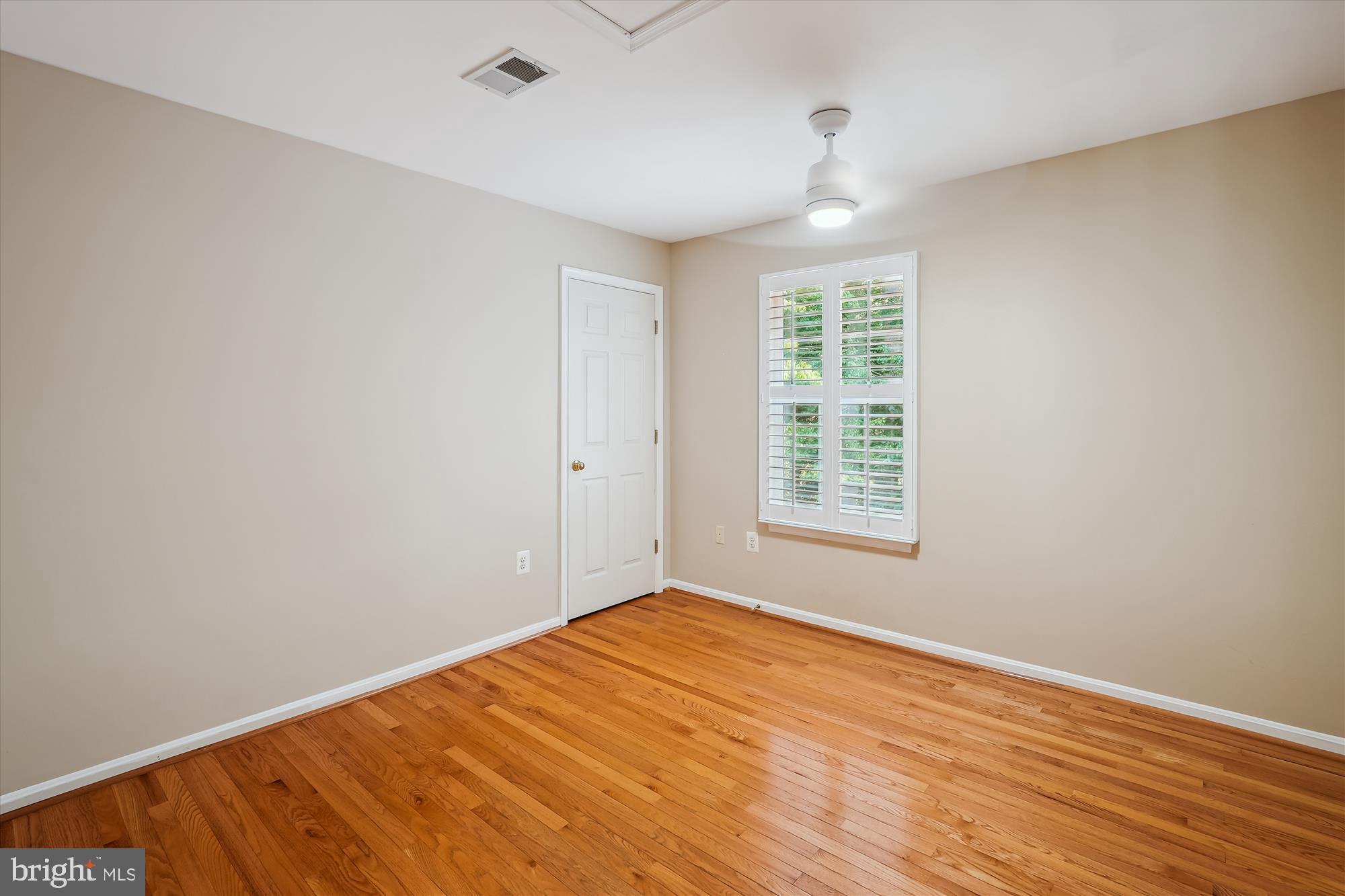 BLOOMS CROSSING - Residential Lease