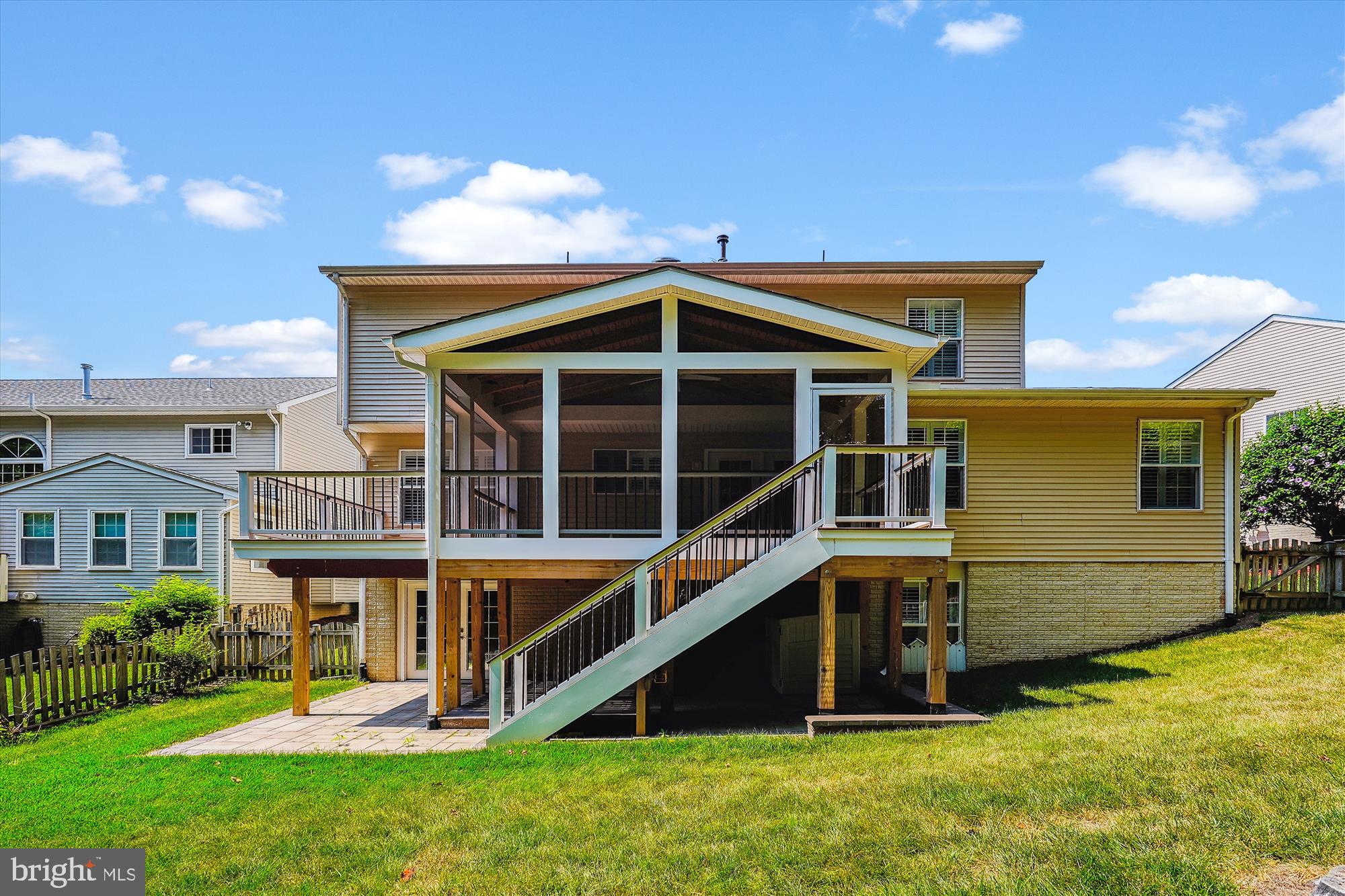 BLOOMS CROSSING - Residential Lease