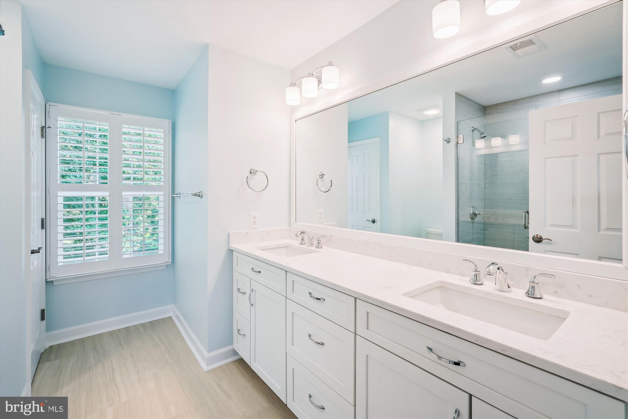 BLOOMS CROSSING - Residential Lease