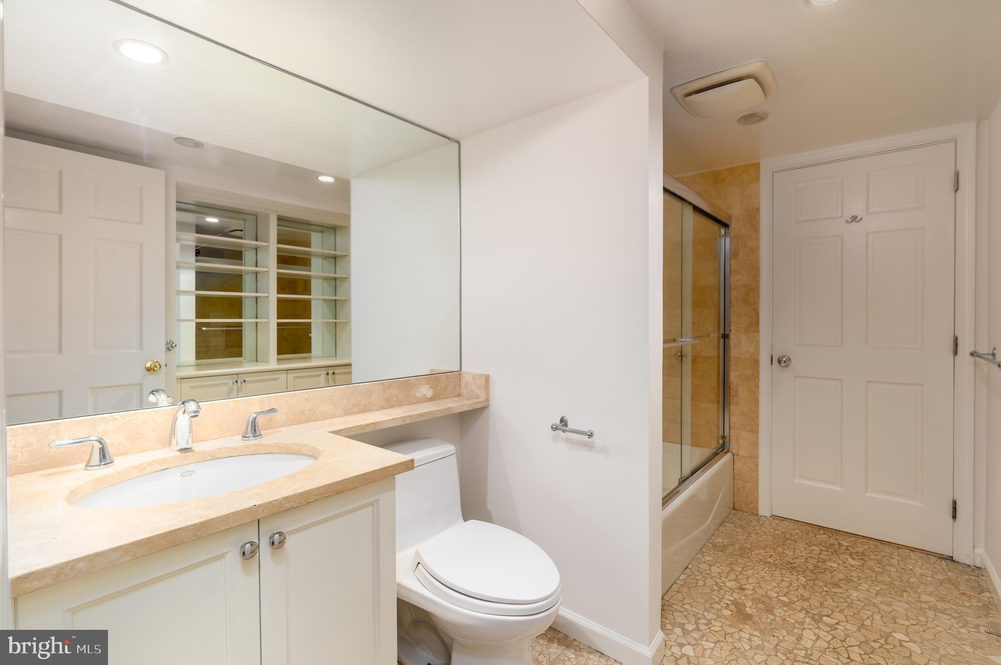 AVENEL - Residential