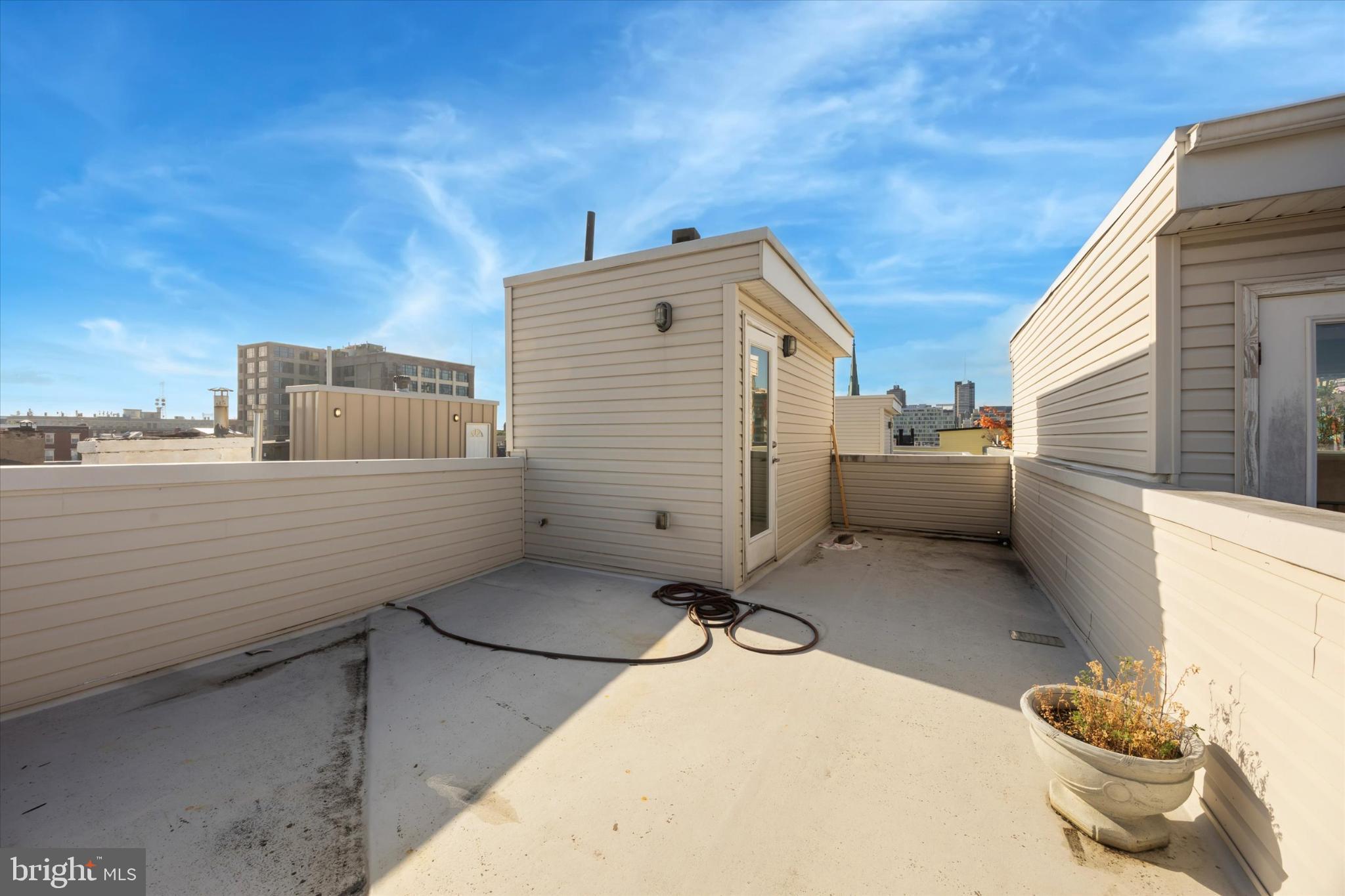 WEST POPLAR - Residential Lease