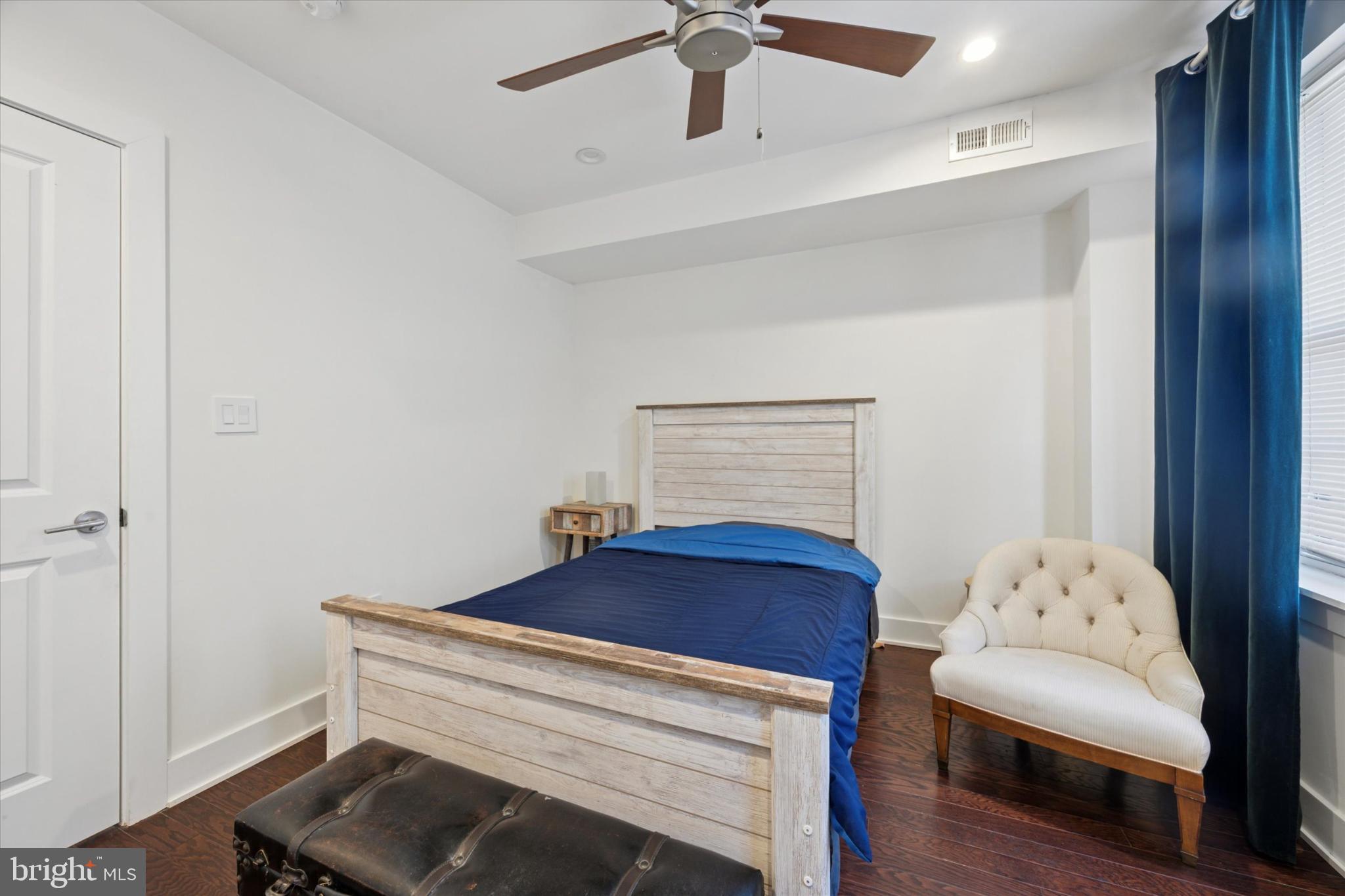 WEST POPLAR - Residential Lease