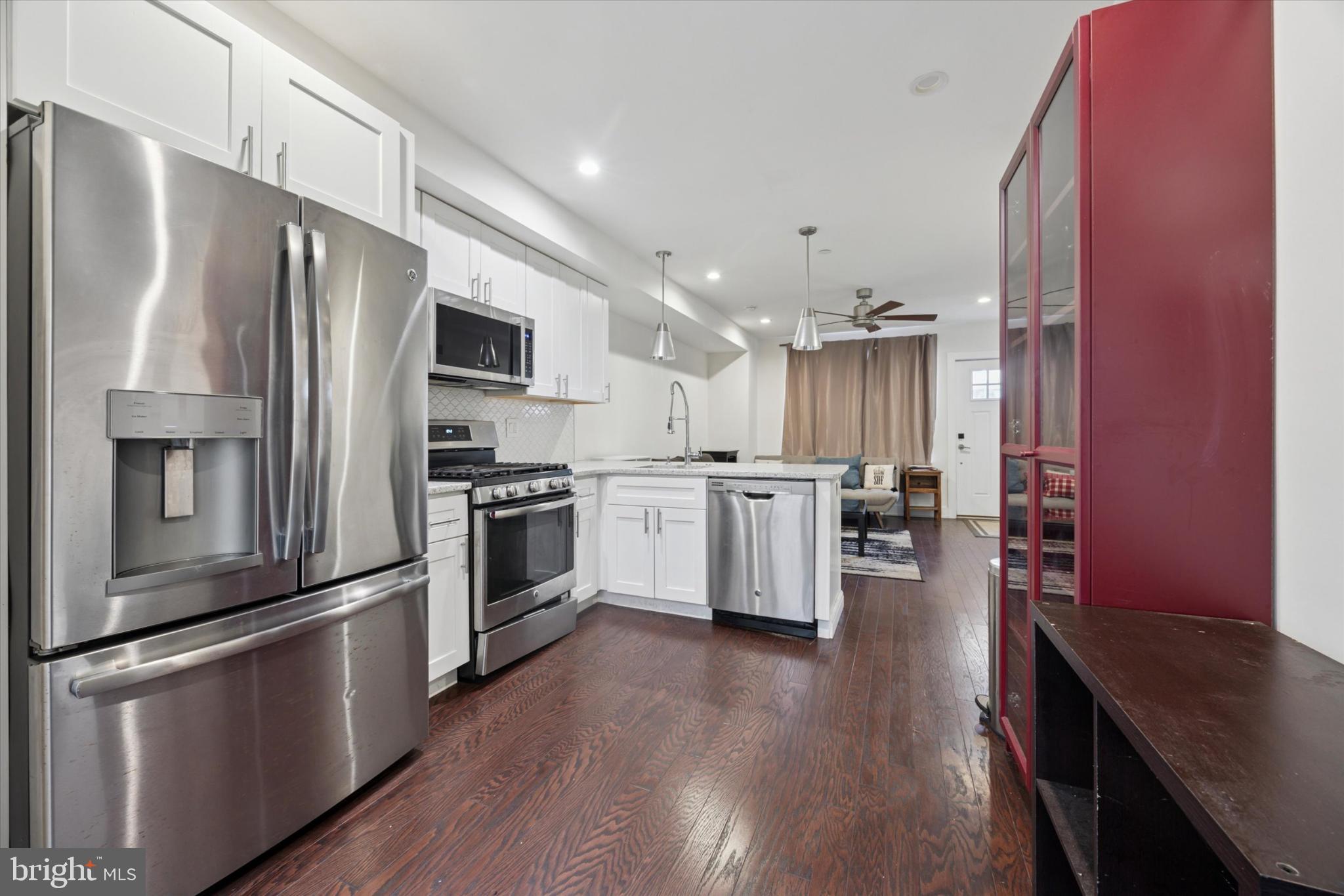 WEST POPLAR - Residential Lease