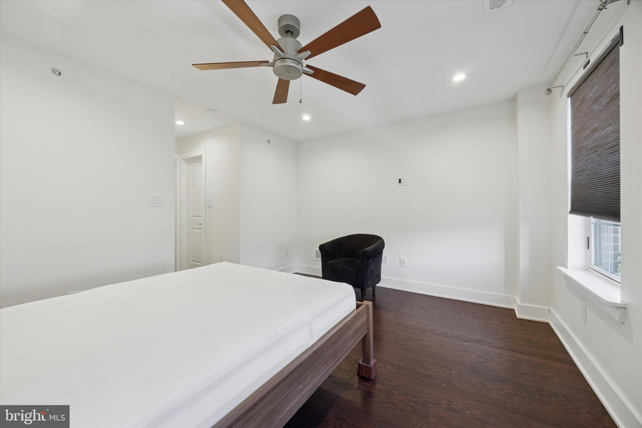 WEST POPLAR - Residential Lease