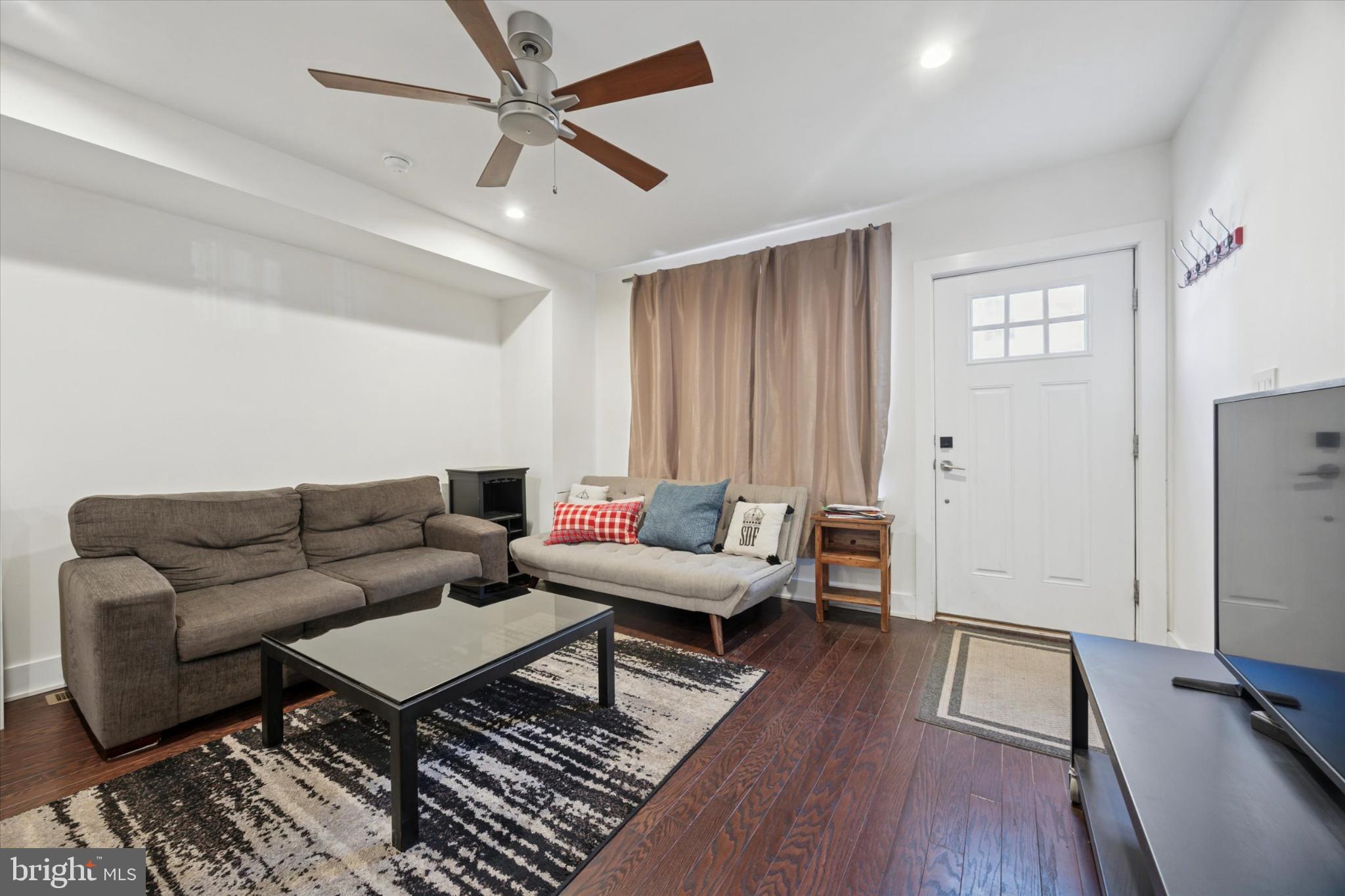 WEST POPLAR - Residential Lease