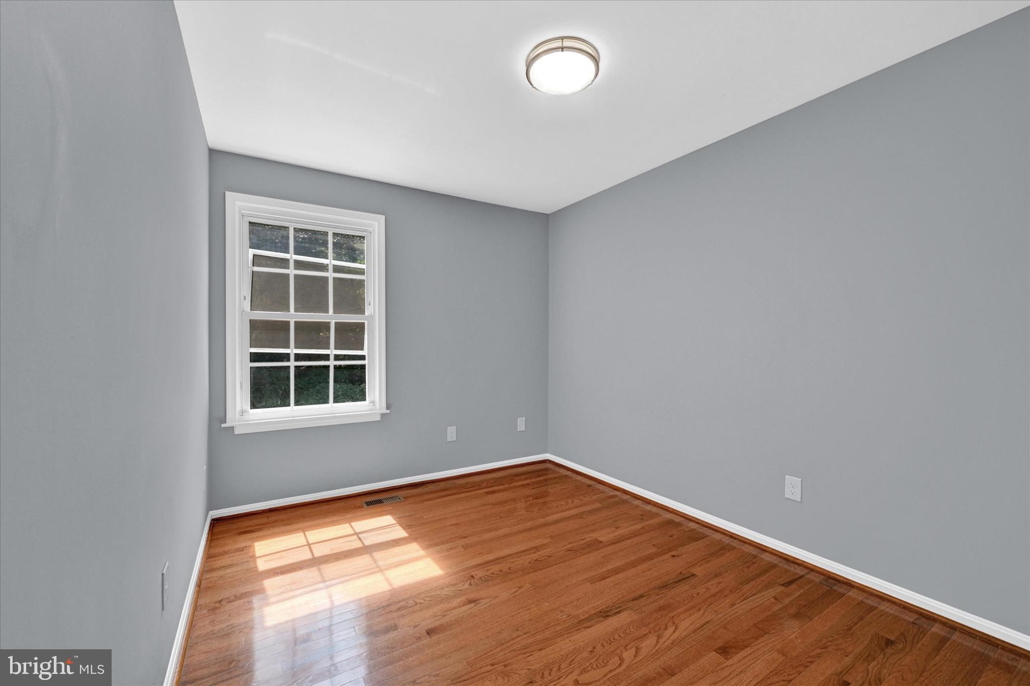 VILLAGE OF WHITE OAK - Residential