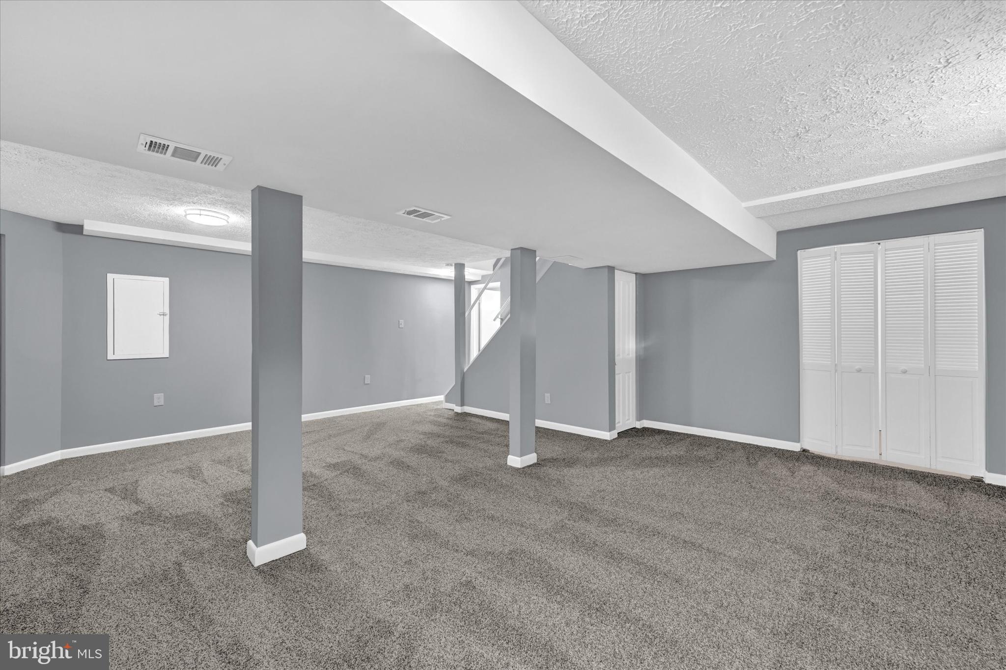 VILLAGE OF WHITE OAK - Residential