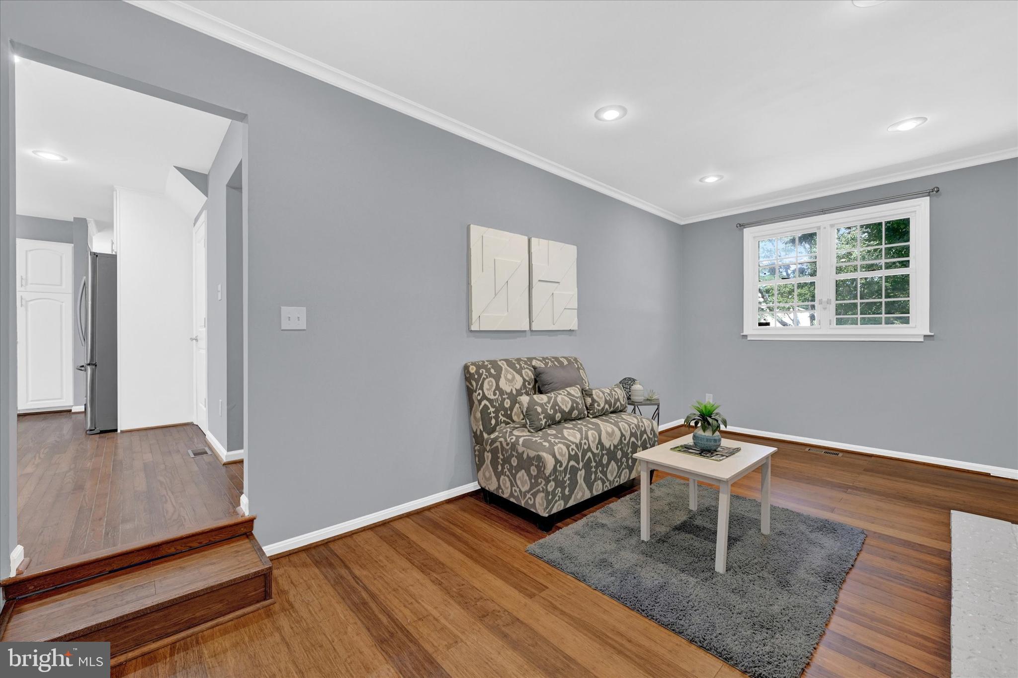 VILLAGE OF WHITE OAK - Residential