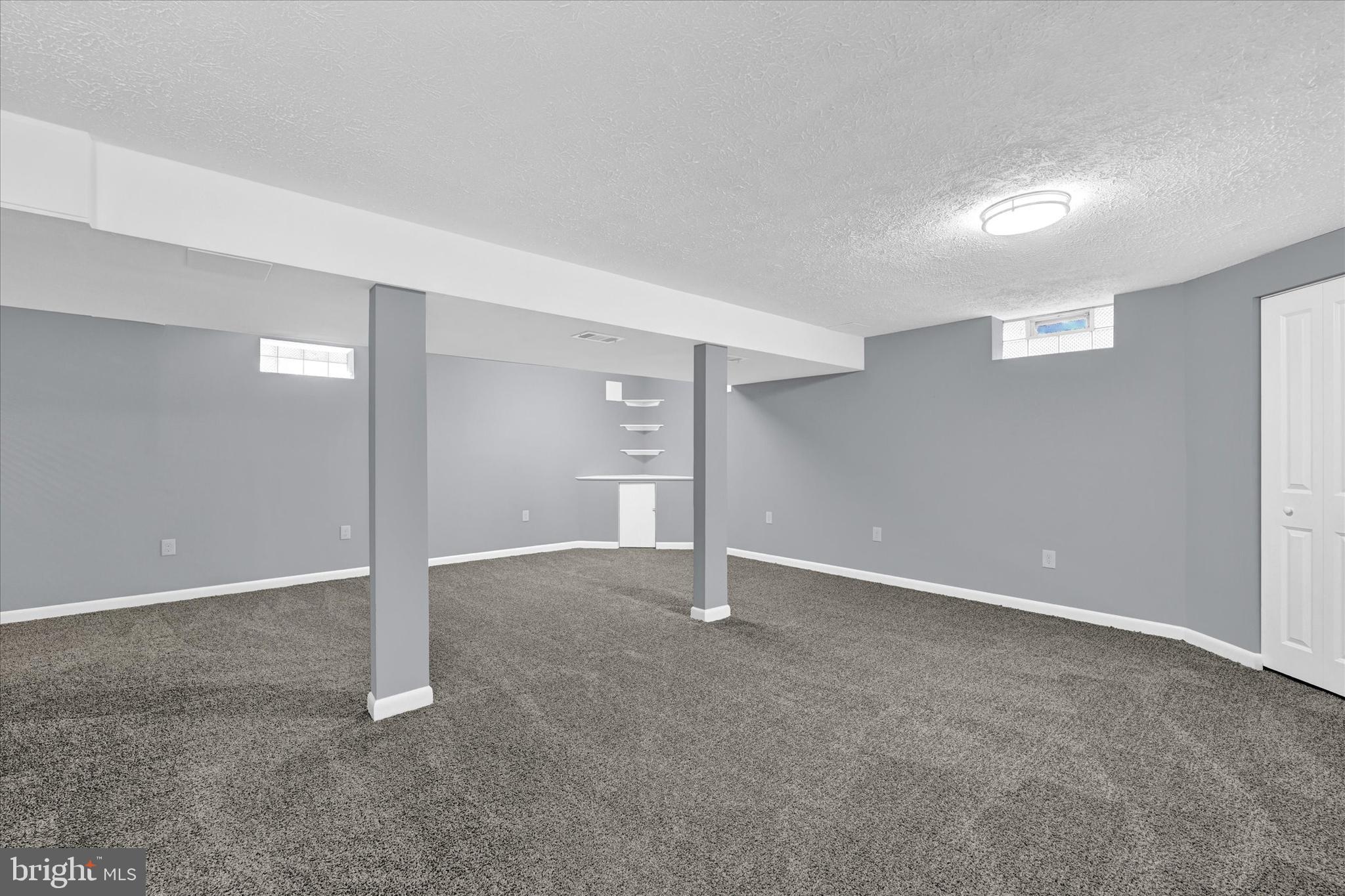 VILLAGE OF WHITE OAK - Residential