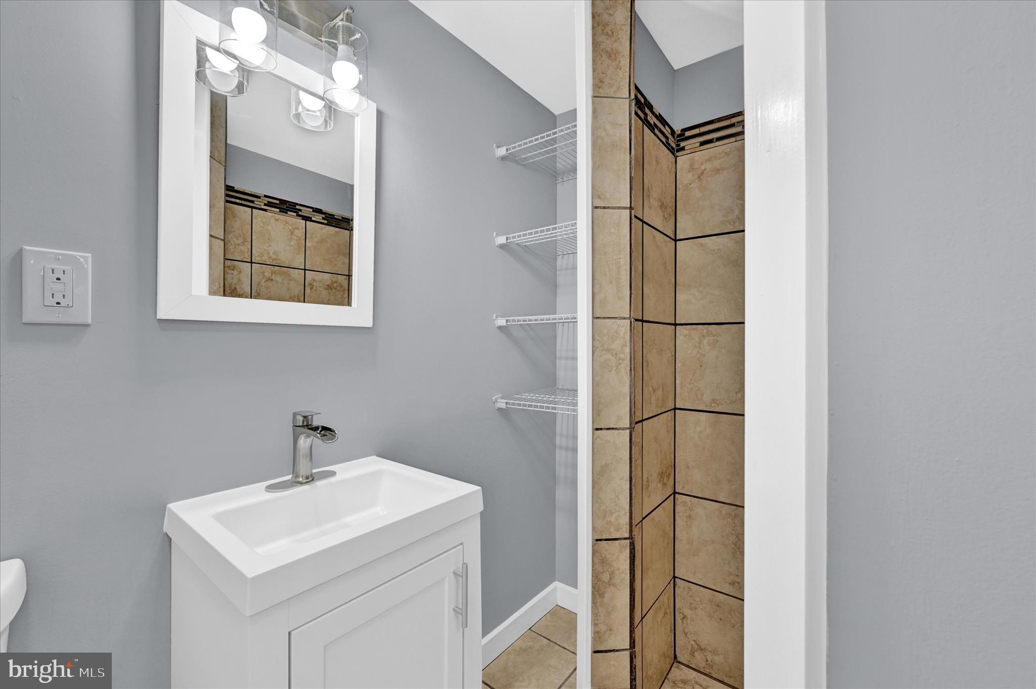 VILLAGE OF WHITE OAK - Residential