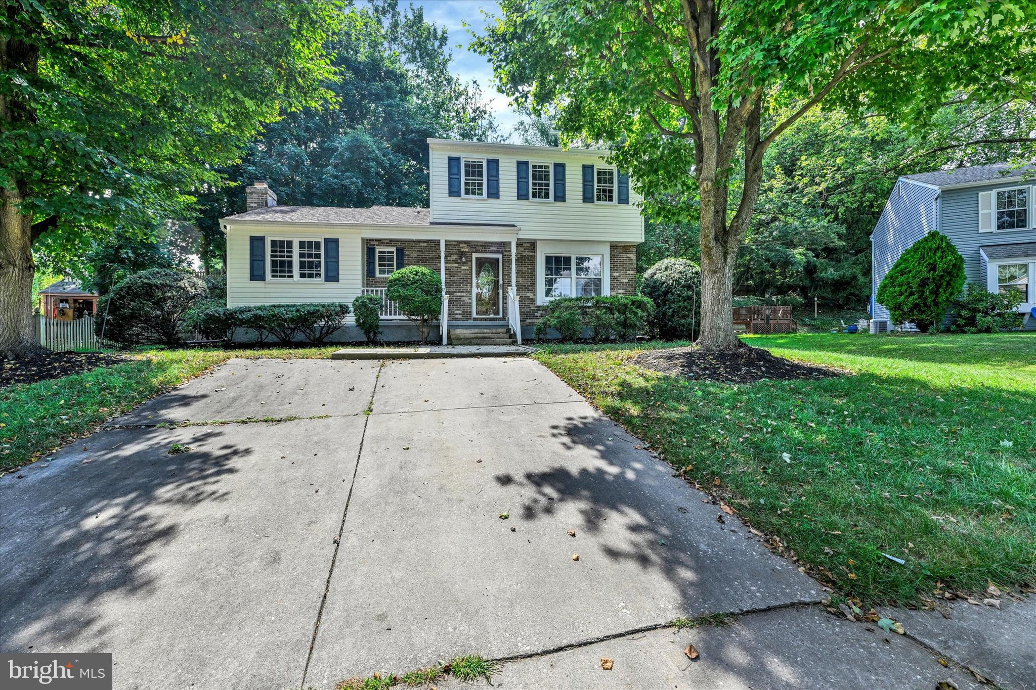 VILLAGE OF WHITE OAK - Residential