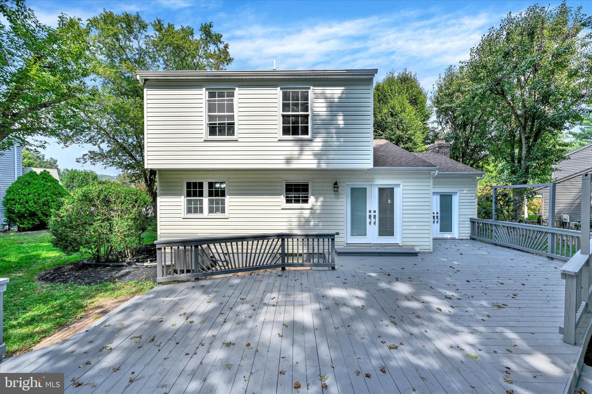 VILLAGE OF WHITE OAK - Residential