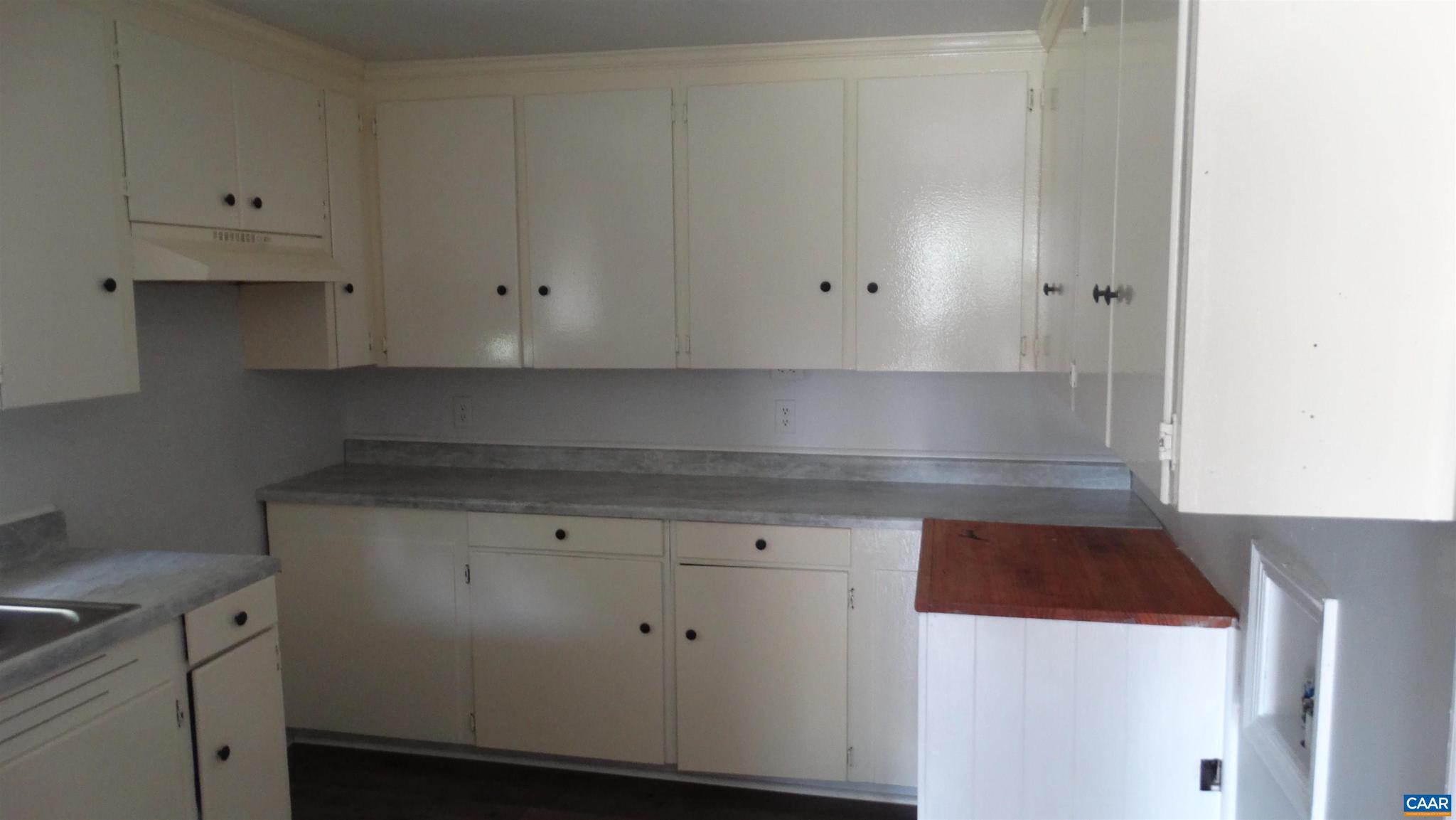 UNKNOWN - Residential Lease