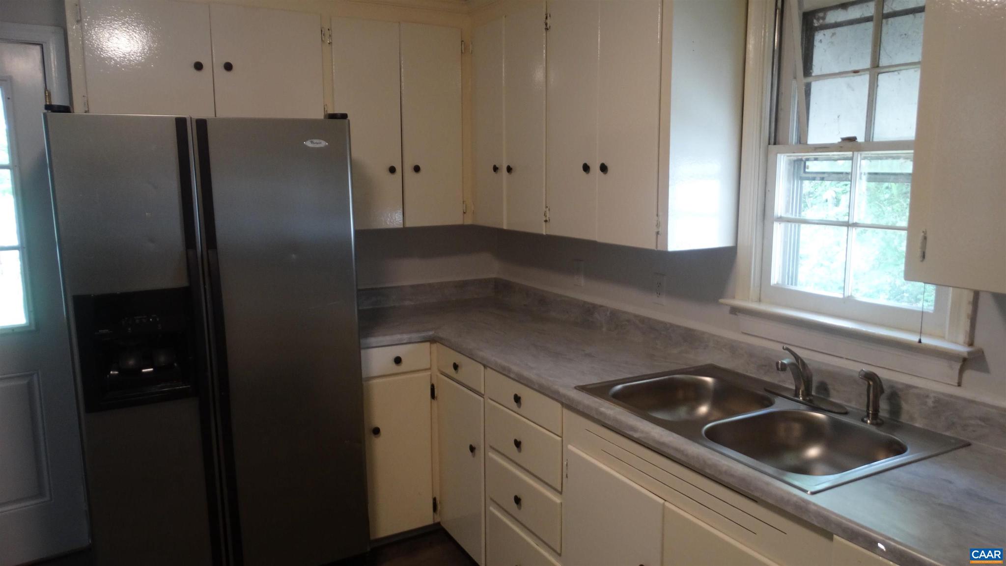 UNKNOWN - Residential Lease